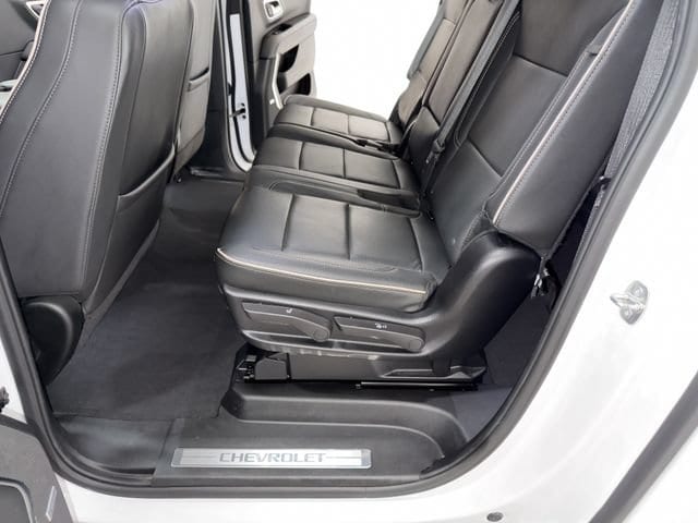 2024 Chevrolet Suburban Premier - Photo 15