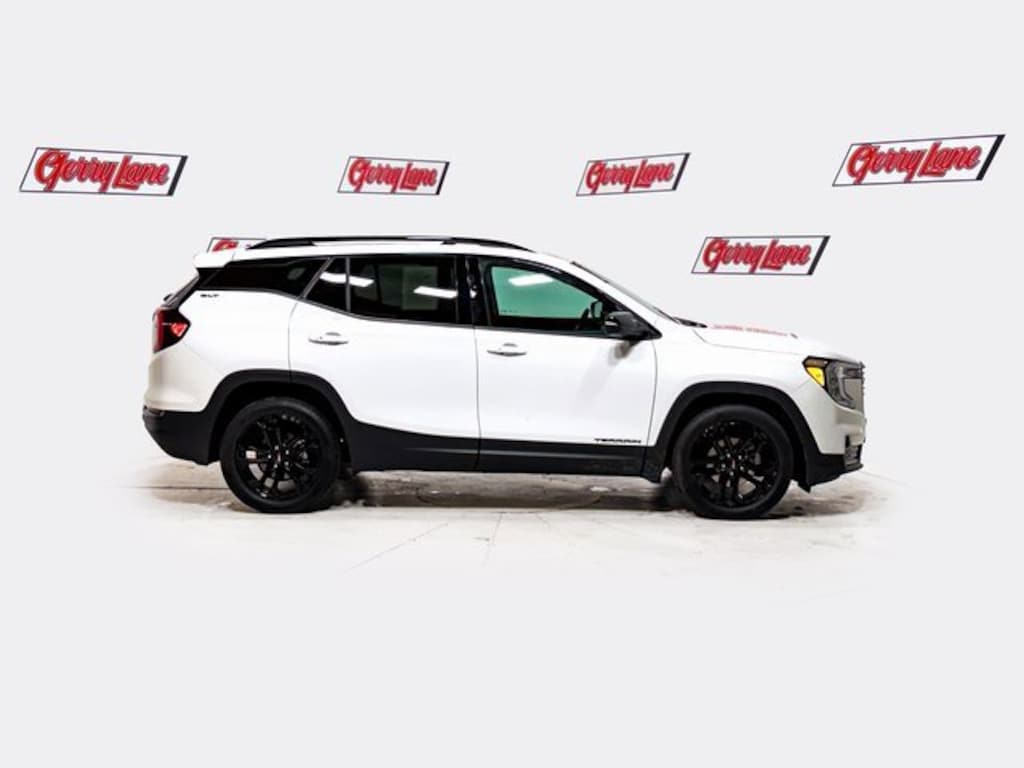 Used 2022 GMC Terrain SLT SUV