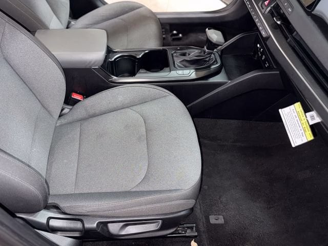 2025 Kia K4 LXS - Photo 12