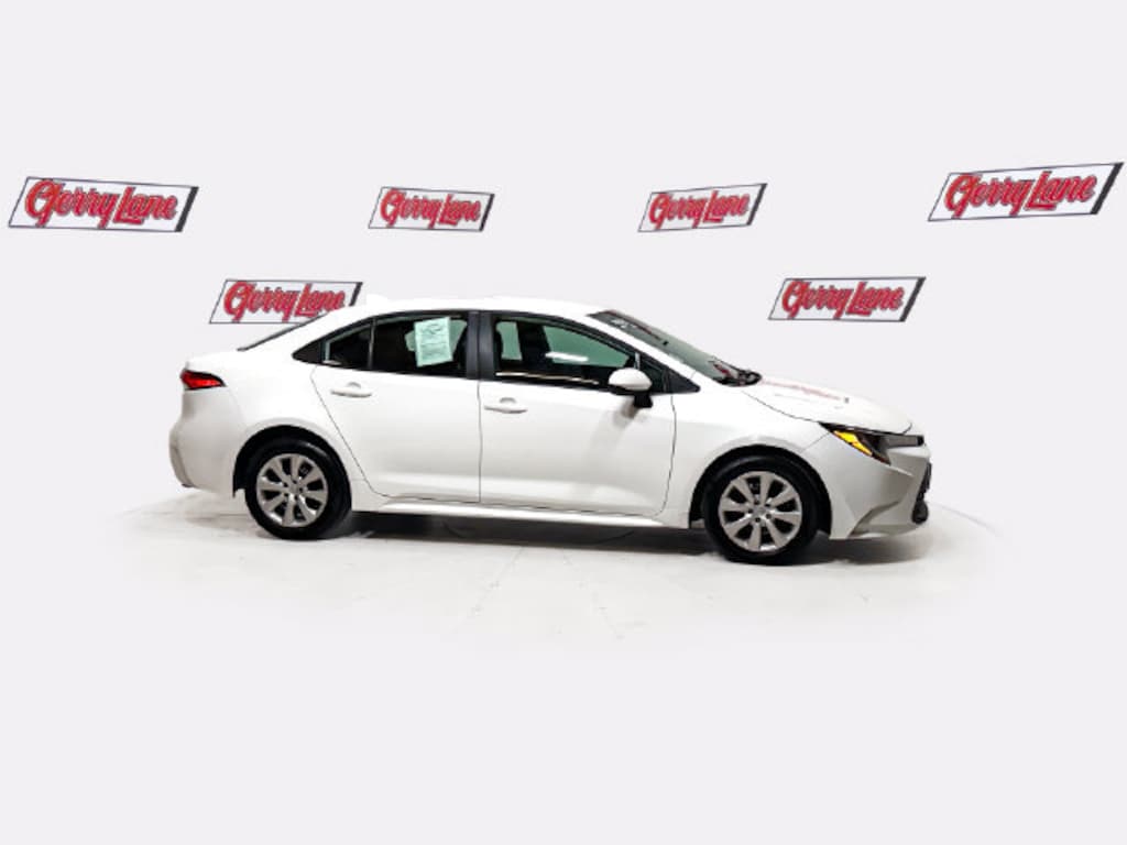 Used 2025 Toyota Corolla LE Sedan