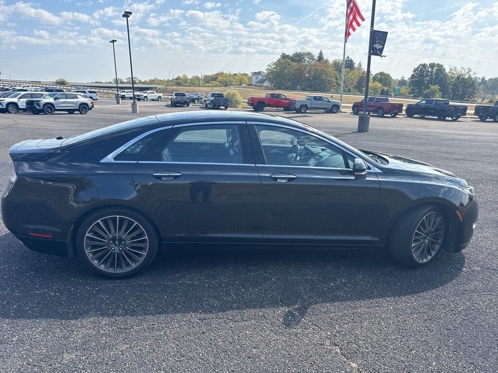 2015 Lincoln MKZ Hybrid photo 3
