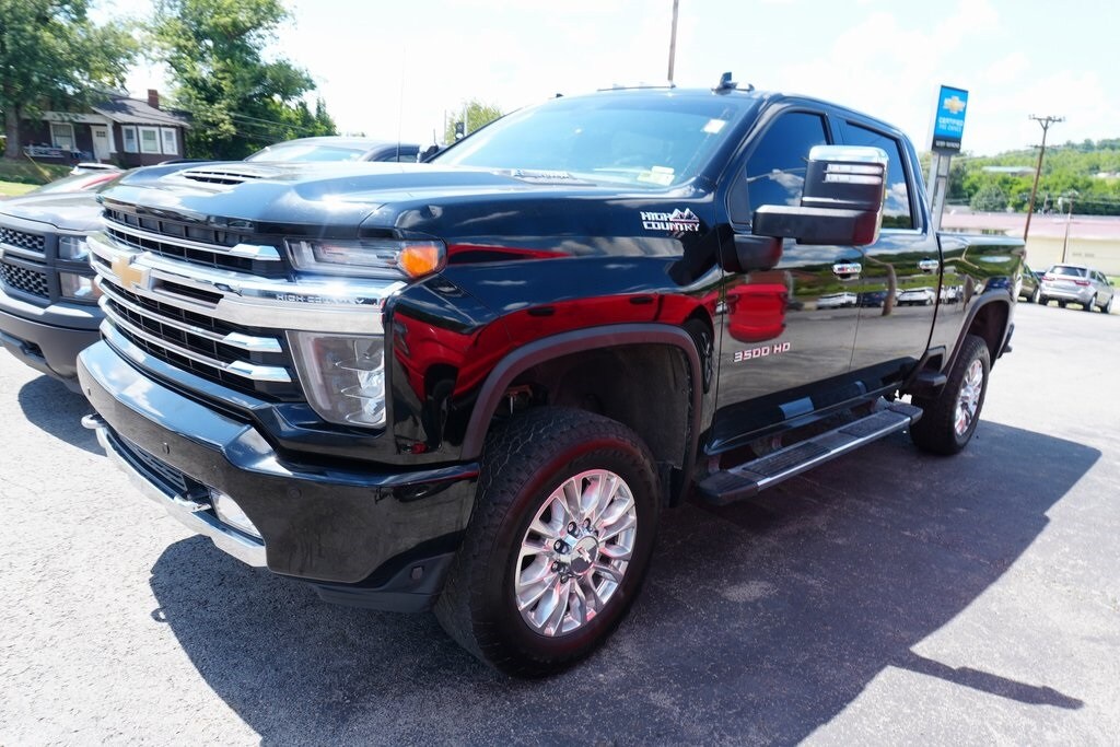2020 Chevrolet Silverado 3500HD High Country photo 3