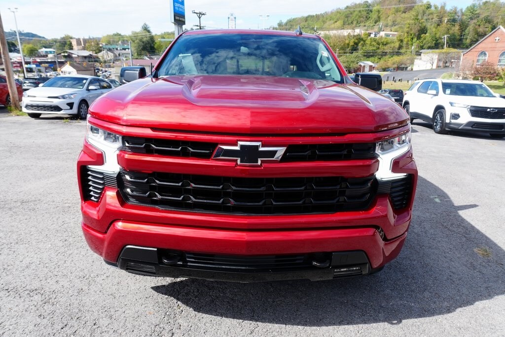 2023 Chevrolet Silverado 1500 RST photo 2