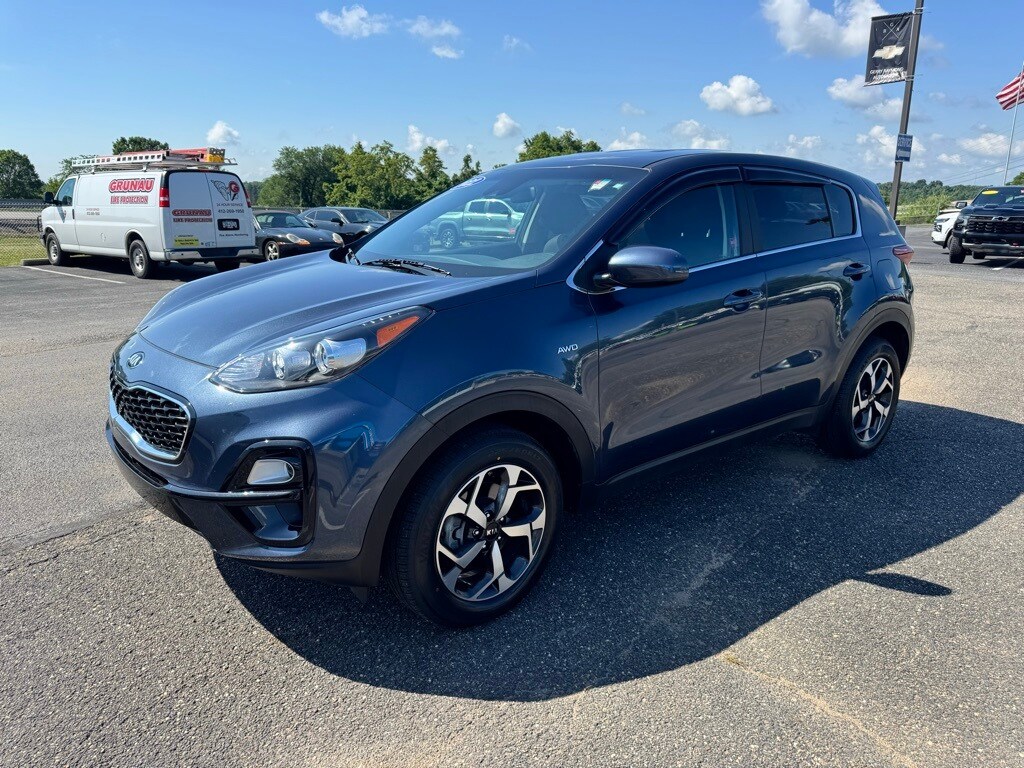 2022 Kia Sportage LX photo 3