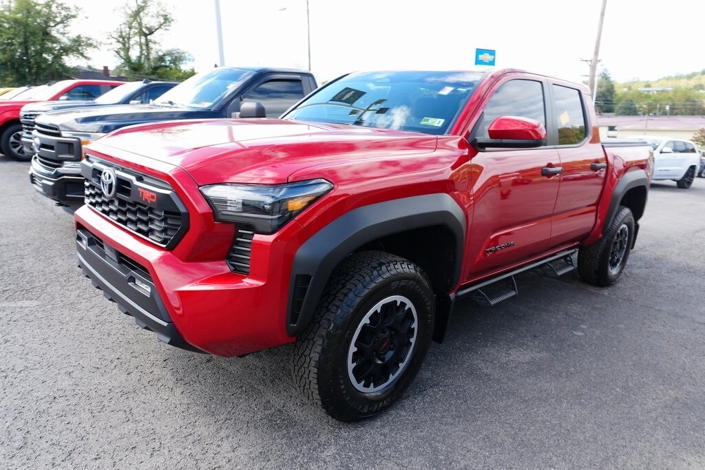 2024 Toyota Tacoma 4x4 TRD Off-Road photo 3