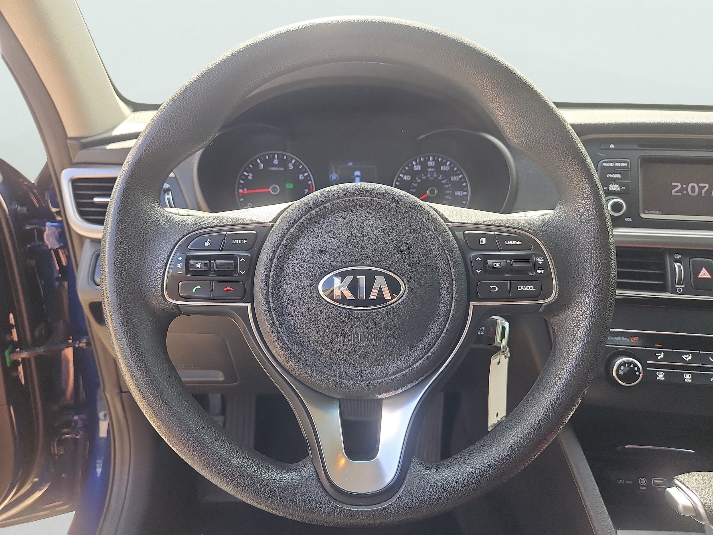 2017 Kia Optima LX - Photo 16