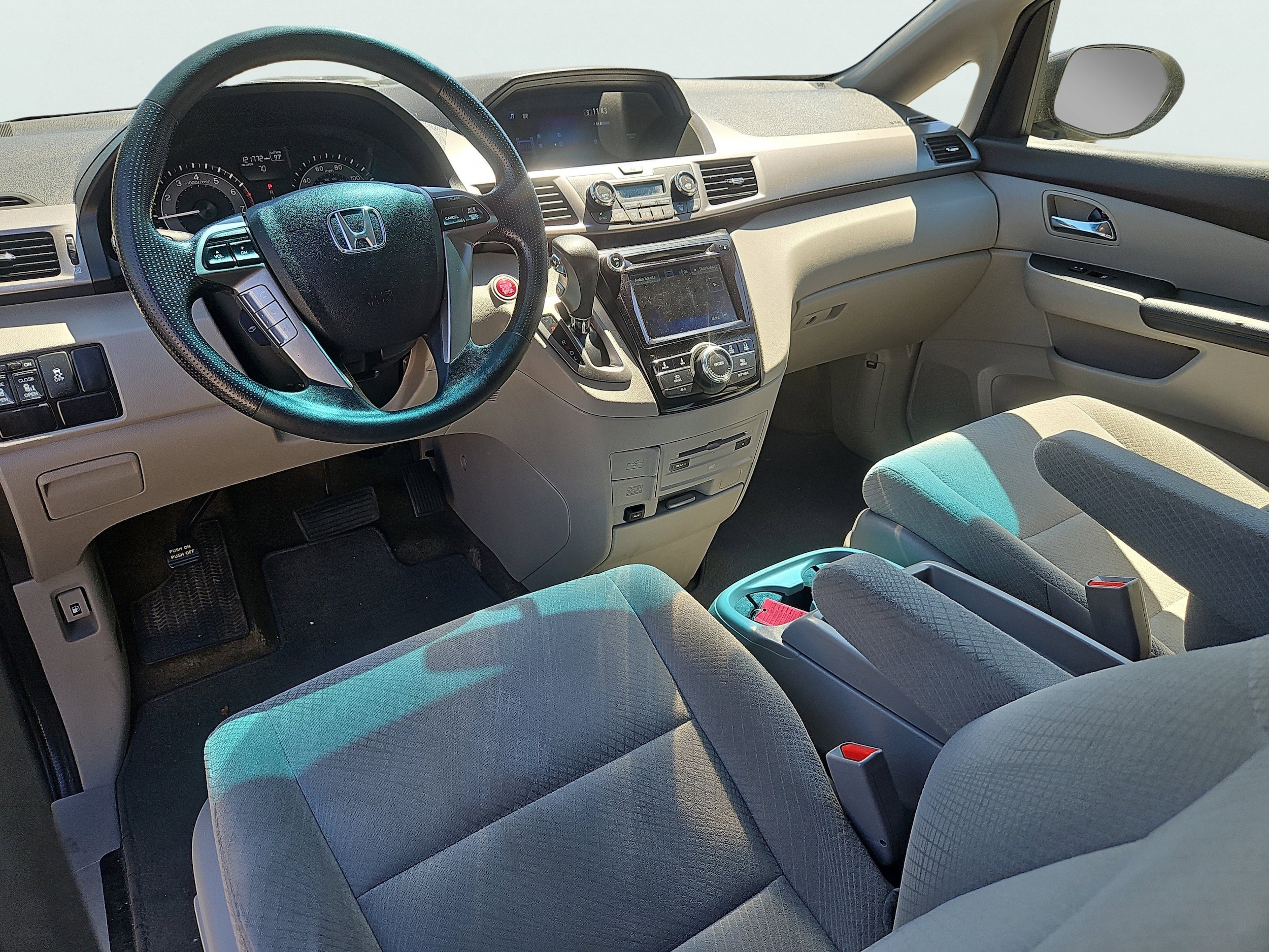 2016 Honda Odyssey SE - Photo 3