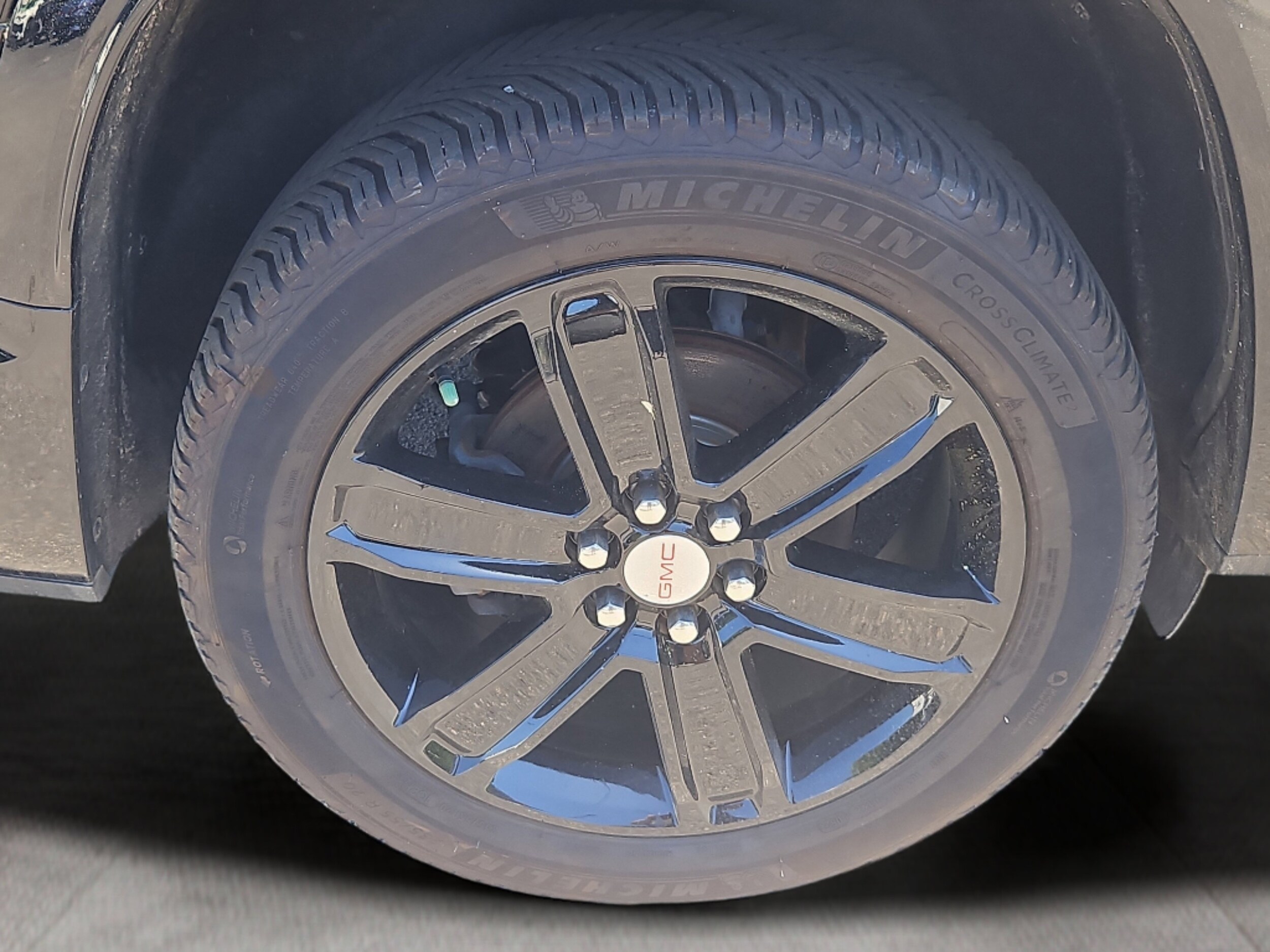 2019 GMC Acadia Denali - Photo 33