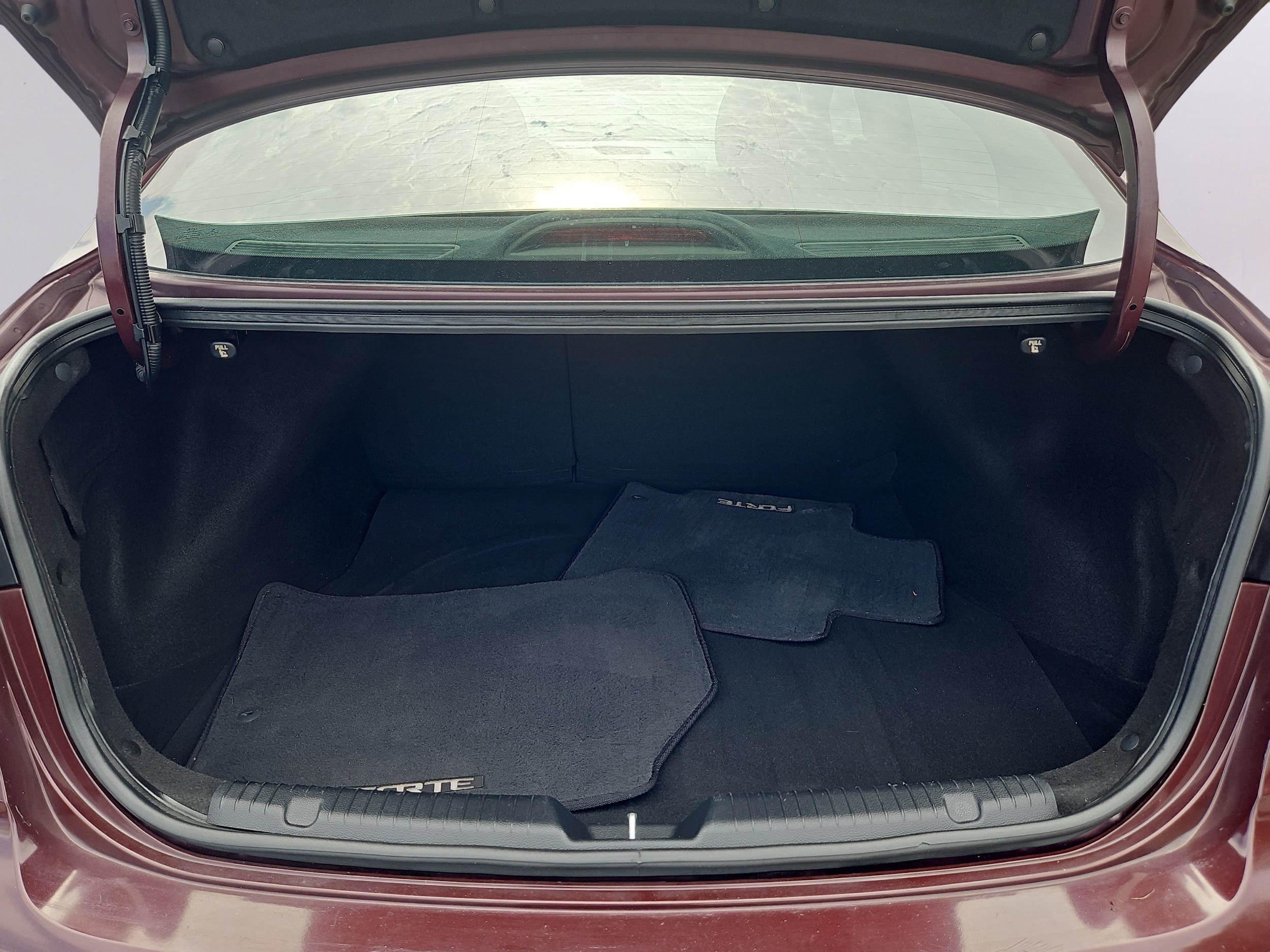 2017 Kia Forte LX - Photo 25