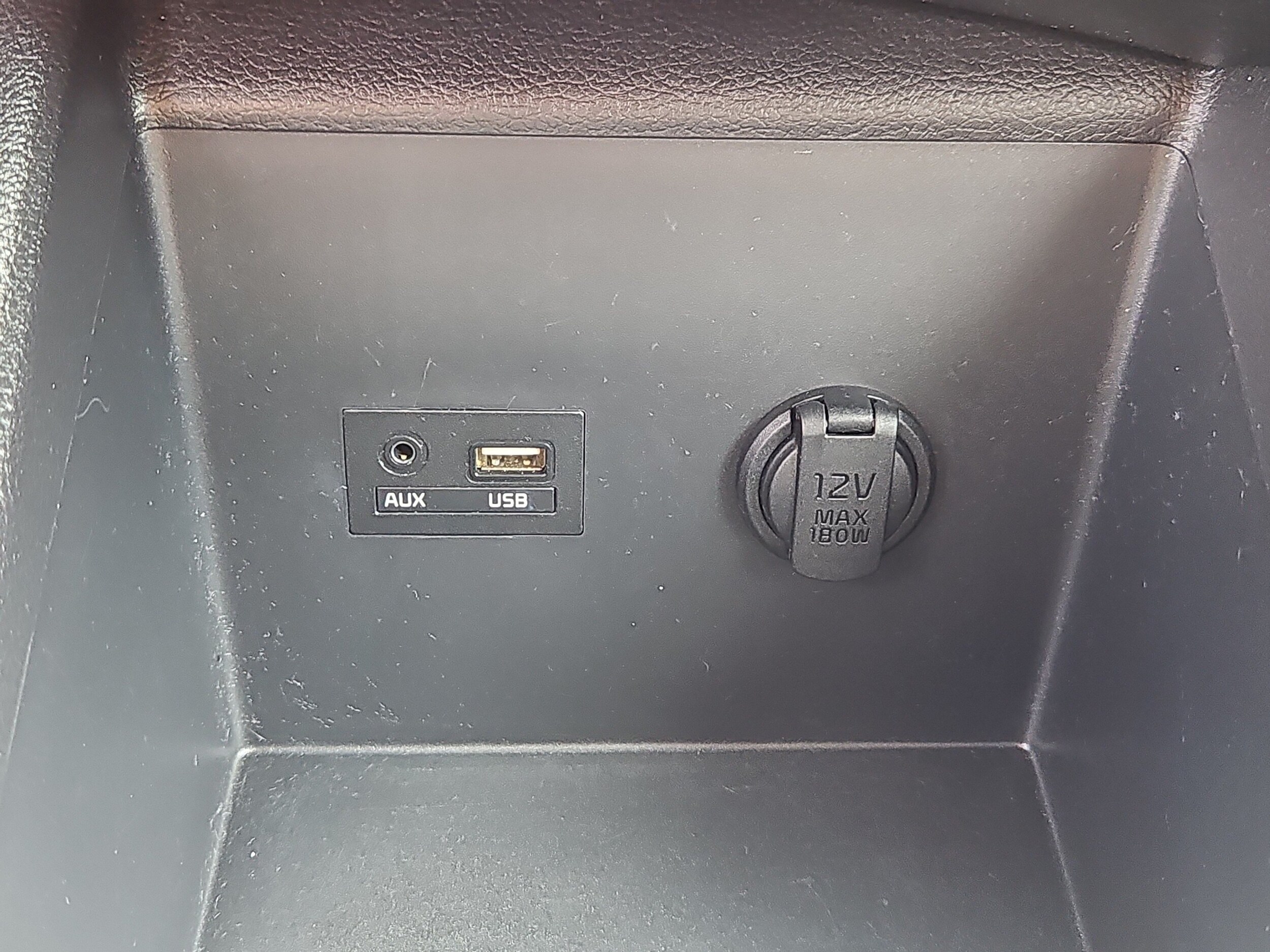 2017 Kia Forte LX - Photo 9