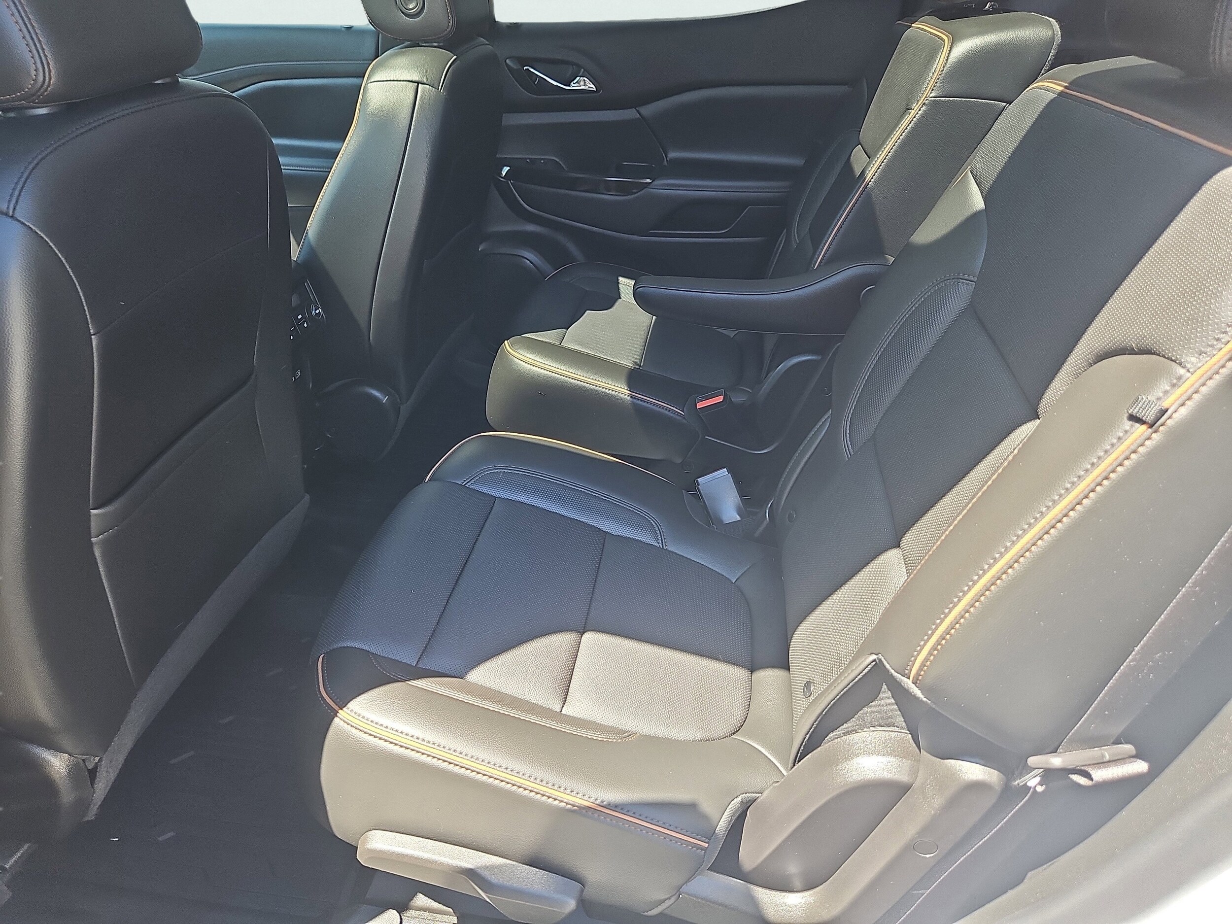 2022 GMC Acadia AT4 - Photo 36
