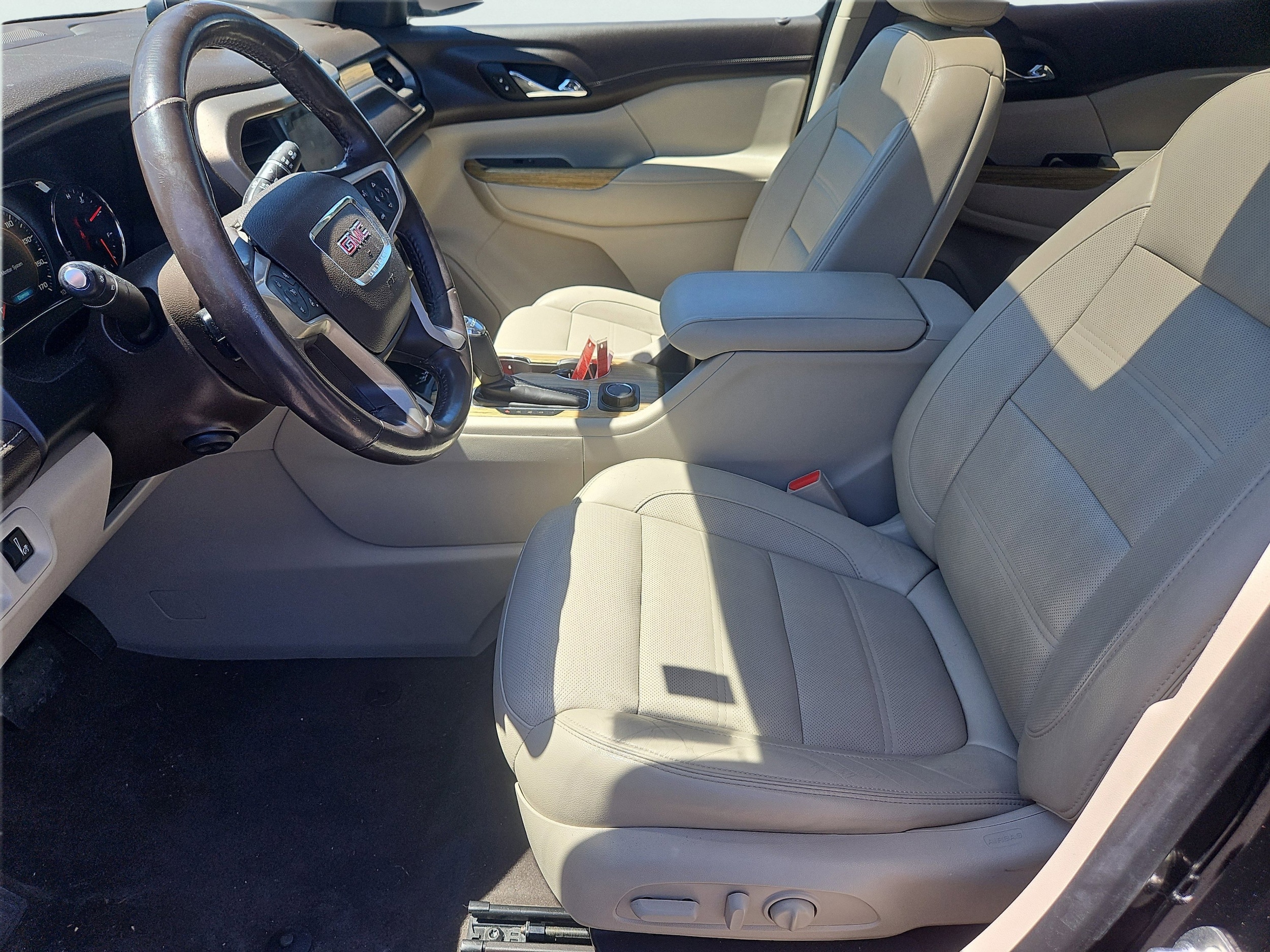 2019 GMC Acadia Denali - Photo 35