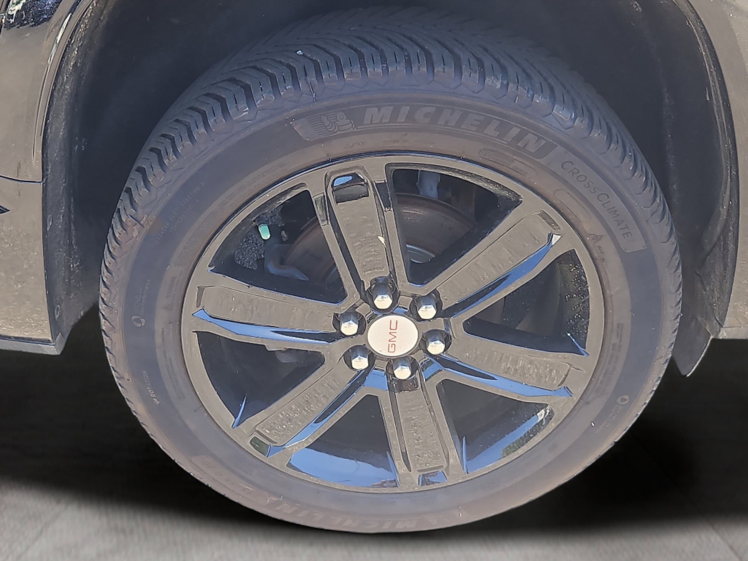 2019 GMC Acadia Denali - Photo 34