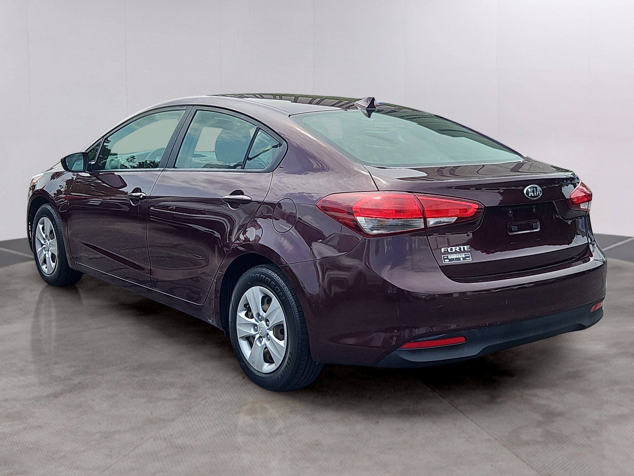 2017 Kia Forte LX - Photo 18