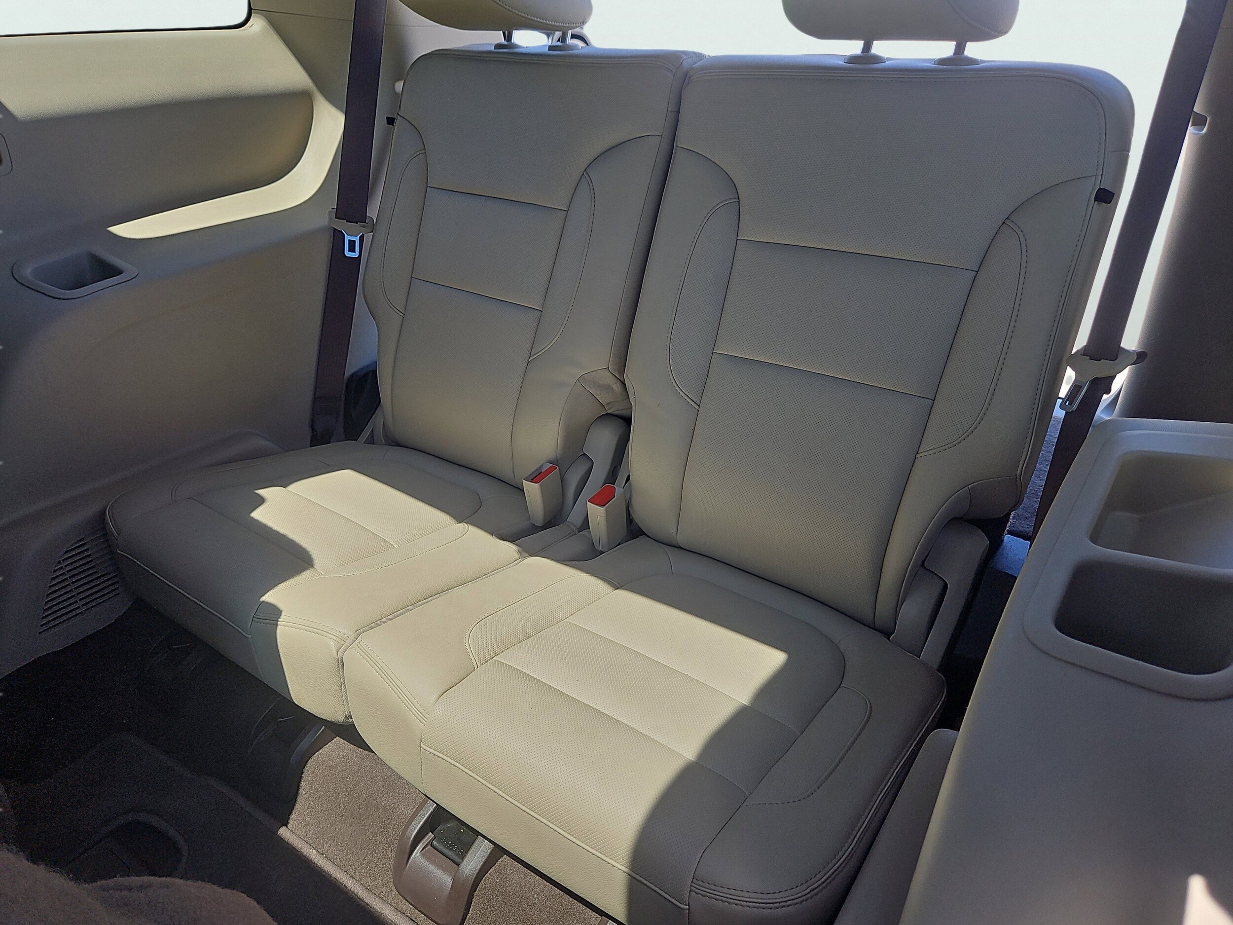 2019 GMC Acadia Denali - Photo 37