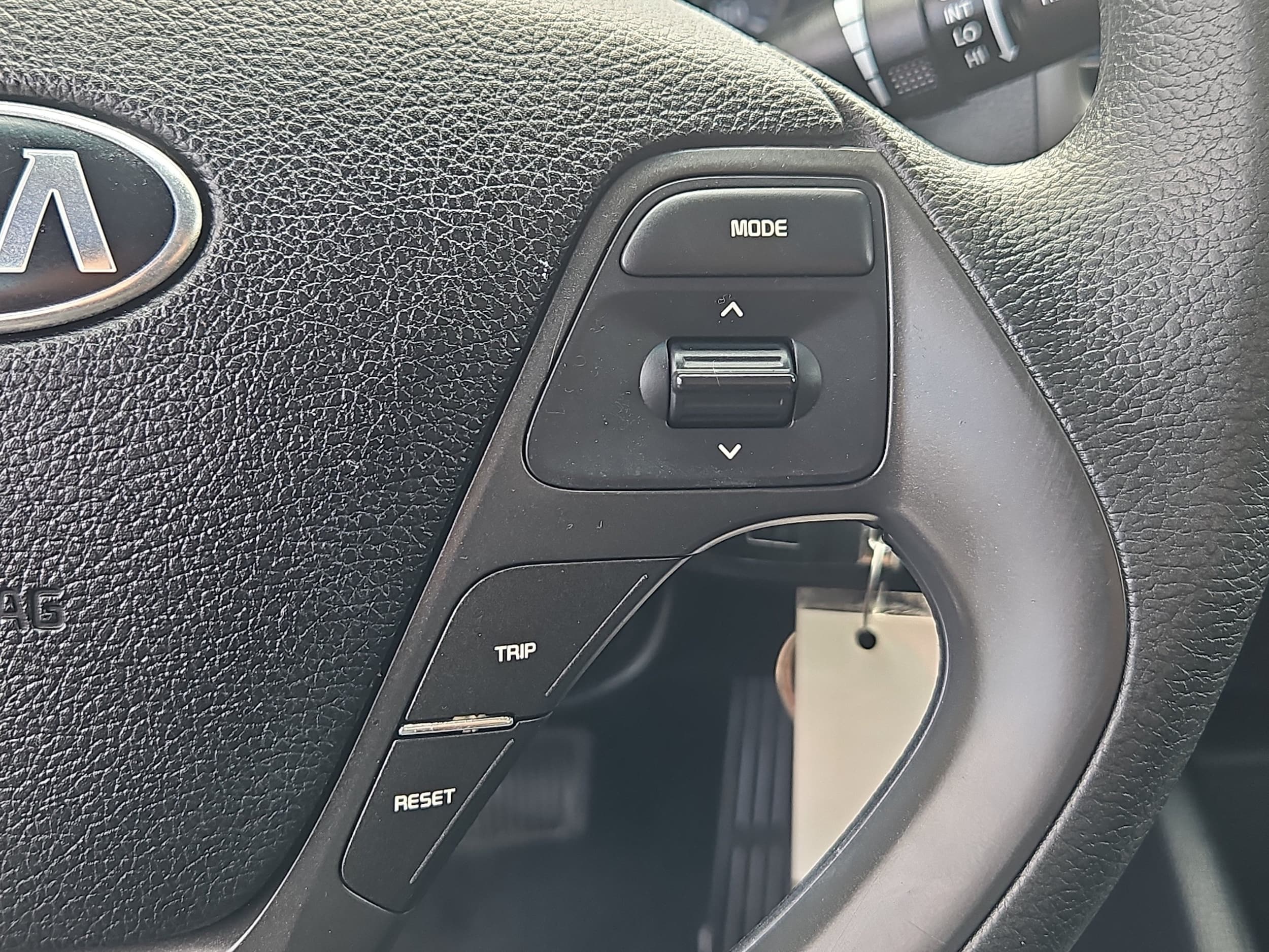 2017 Kia Forte LX - Photo 11