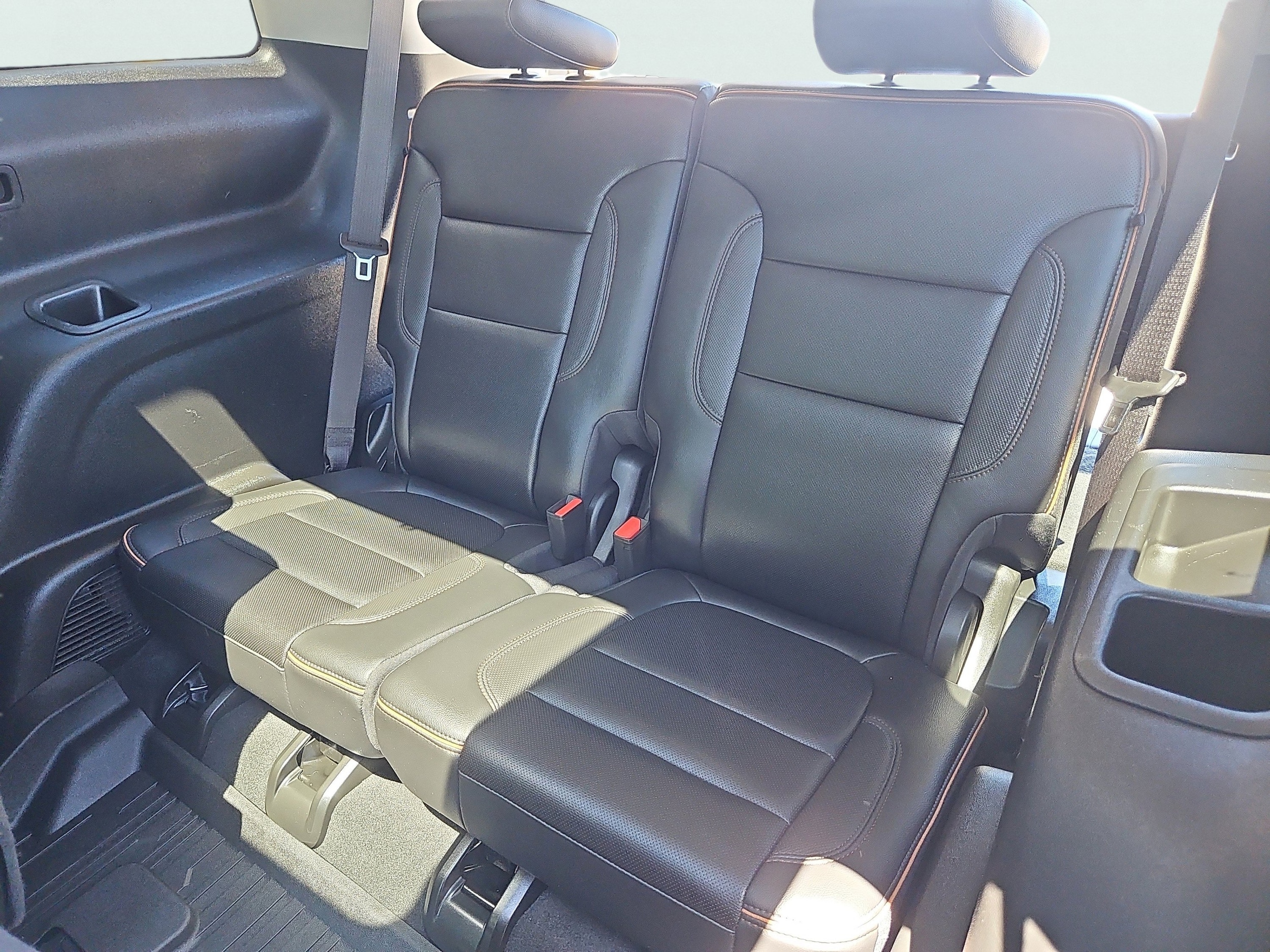 2022 GMC Acadia AT4 - Photo 37