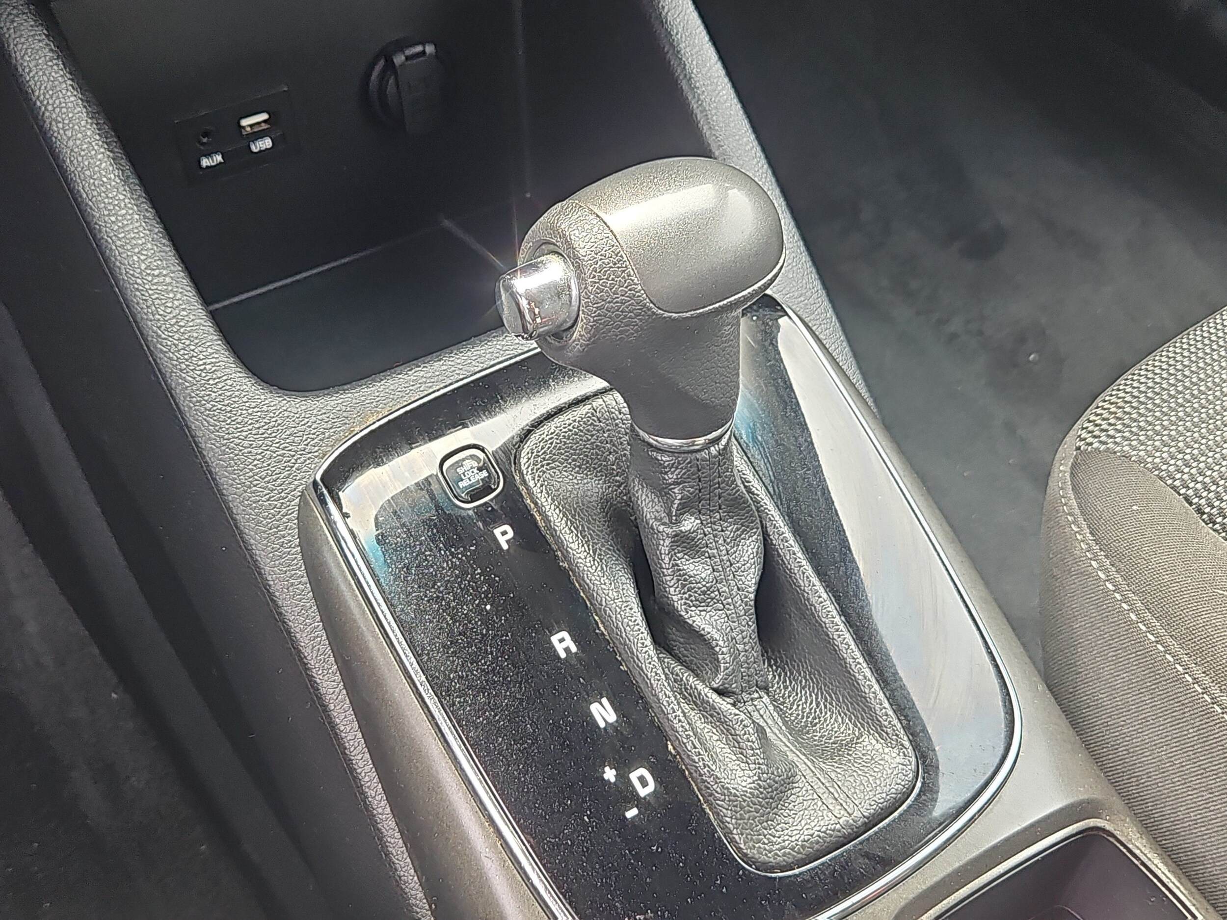 2017 Kia Forte LX - Photo 14