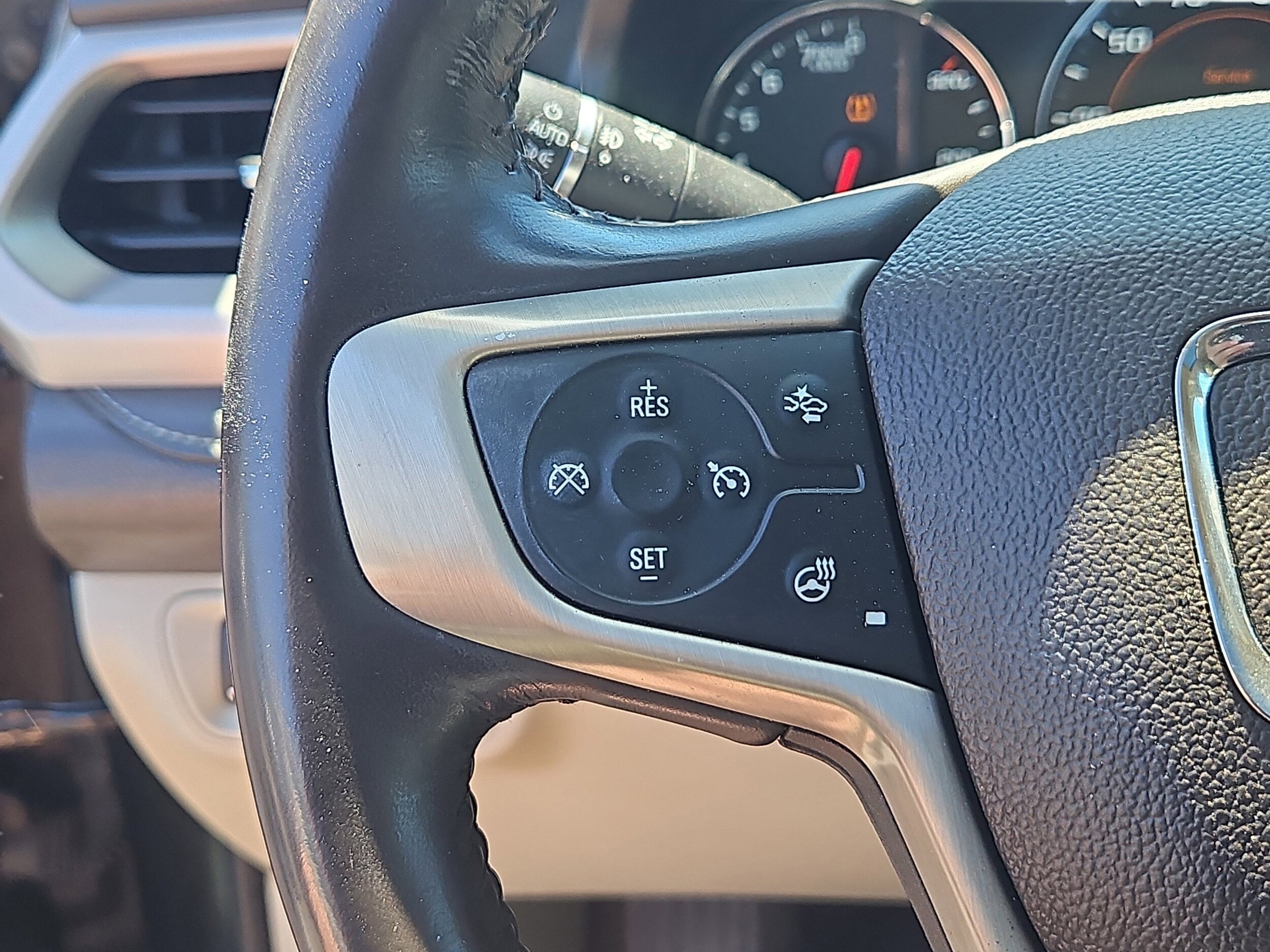 2019 GMC Acadia Denali - Photo 22