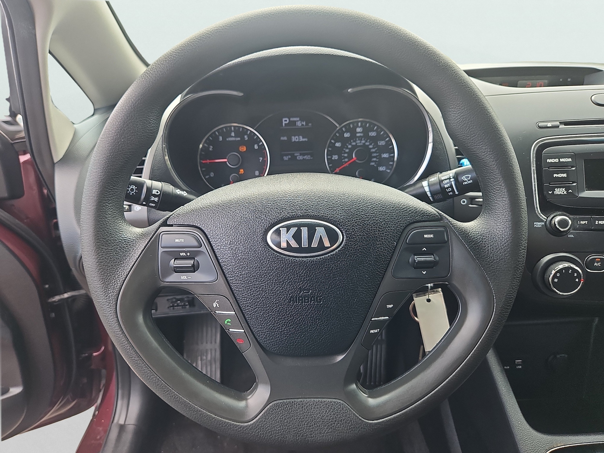 2017 Kia Forte LX - Photo 15