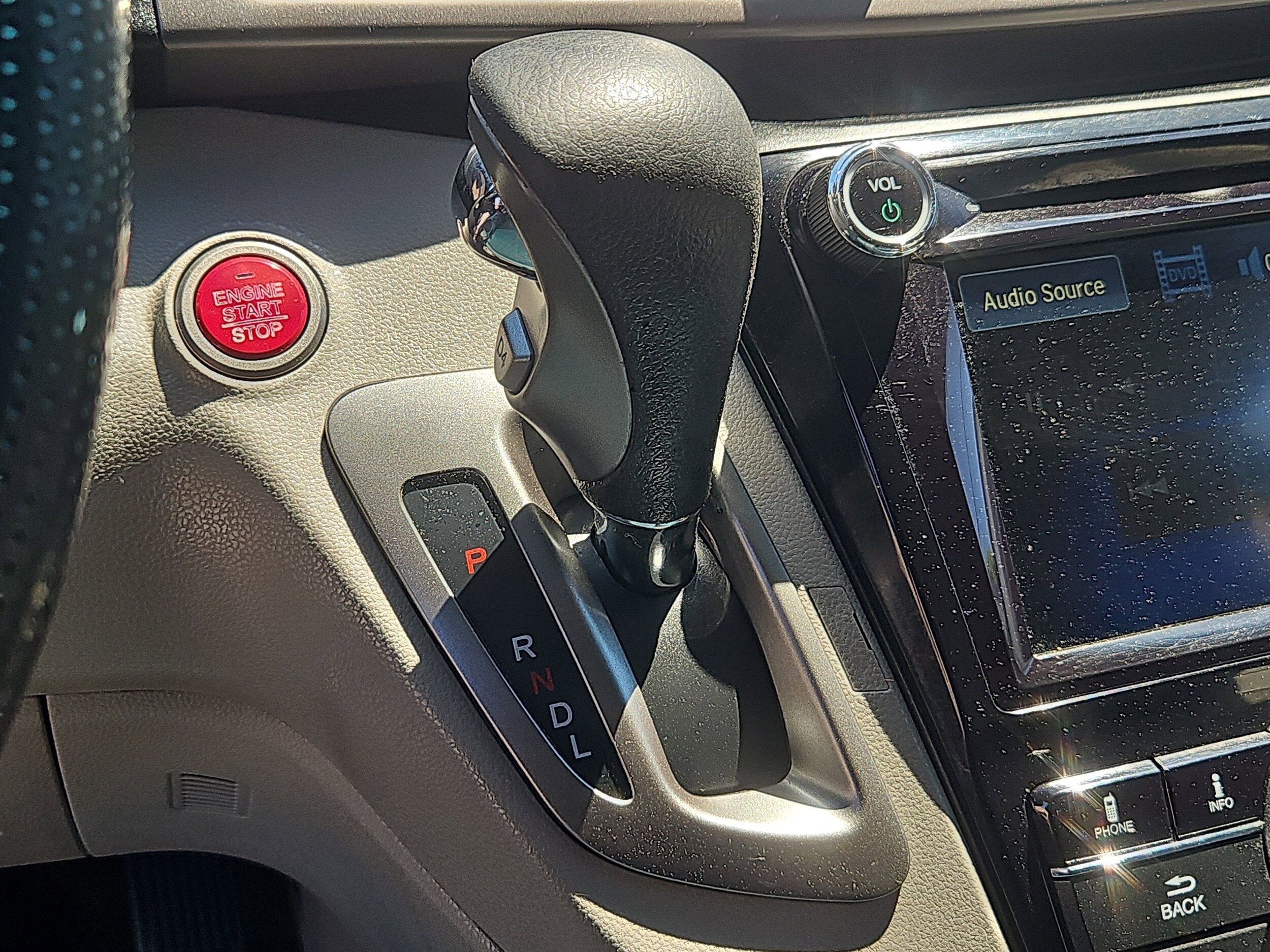 2016 Honda Odyssey SE - Photo 16