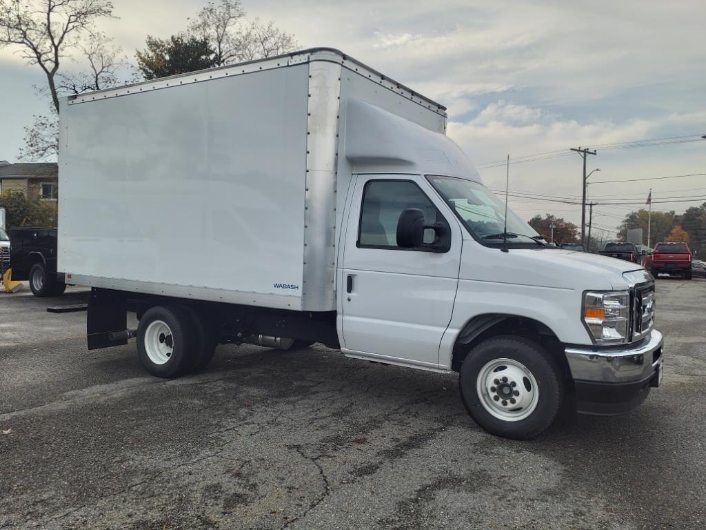 new 2025 Ford E350 Super Duty car, priced at $60,015