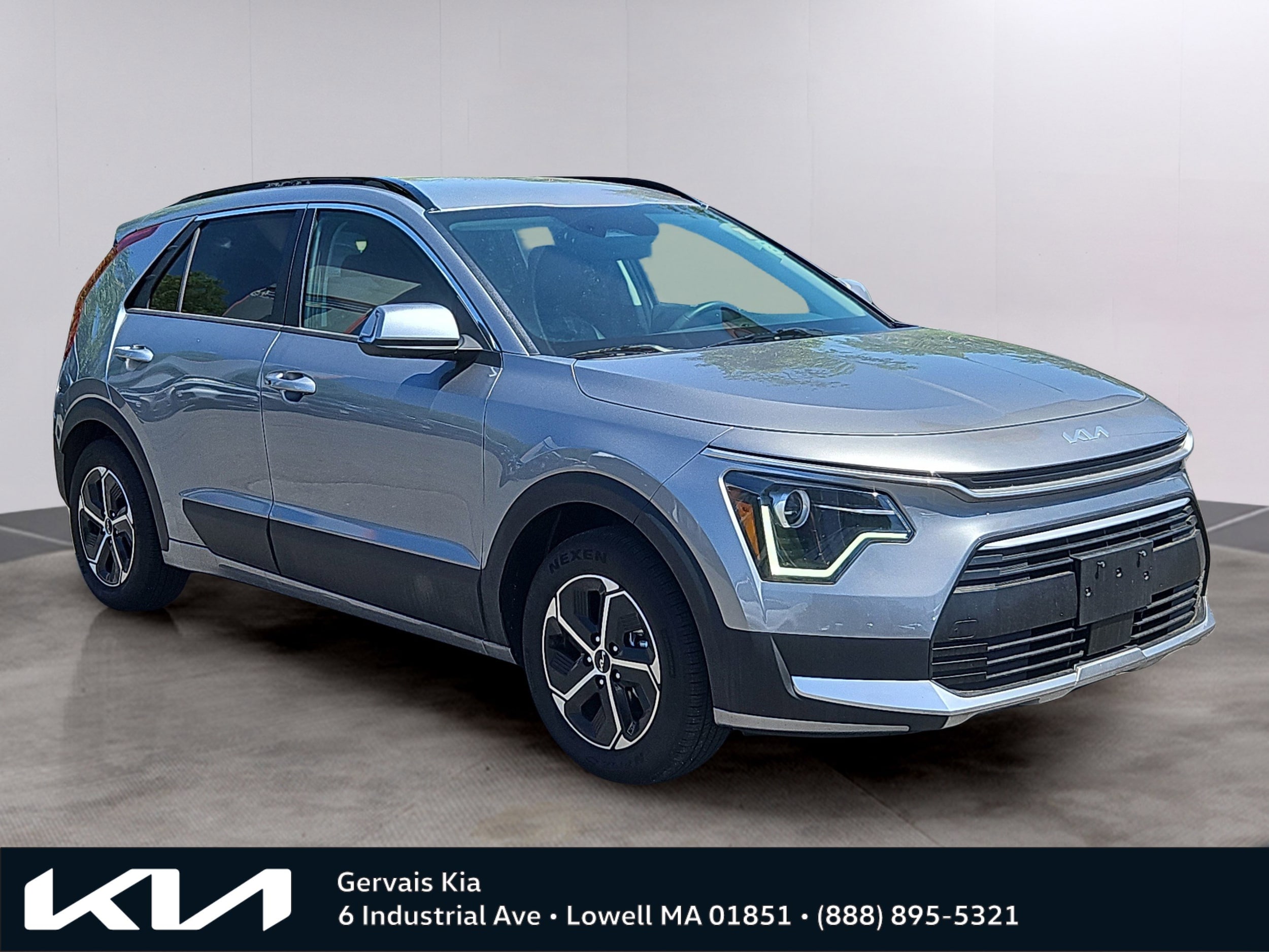 2023 Kia Niro EX HEV's photo