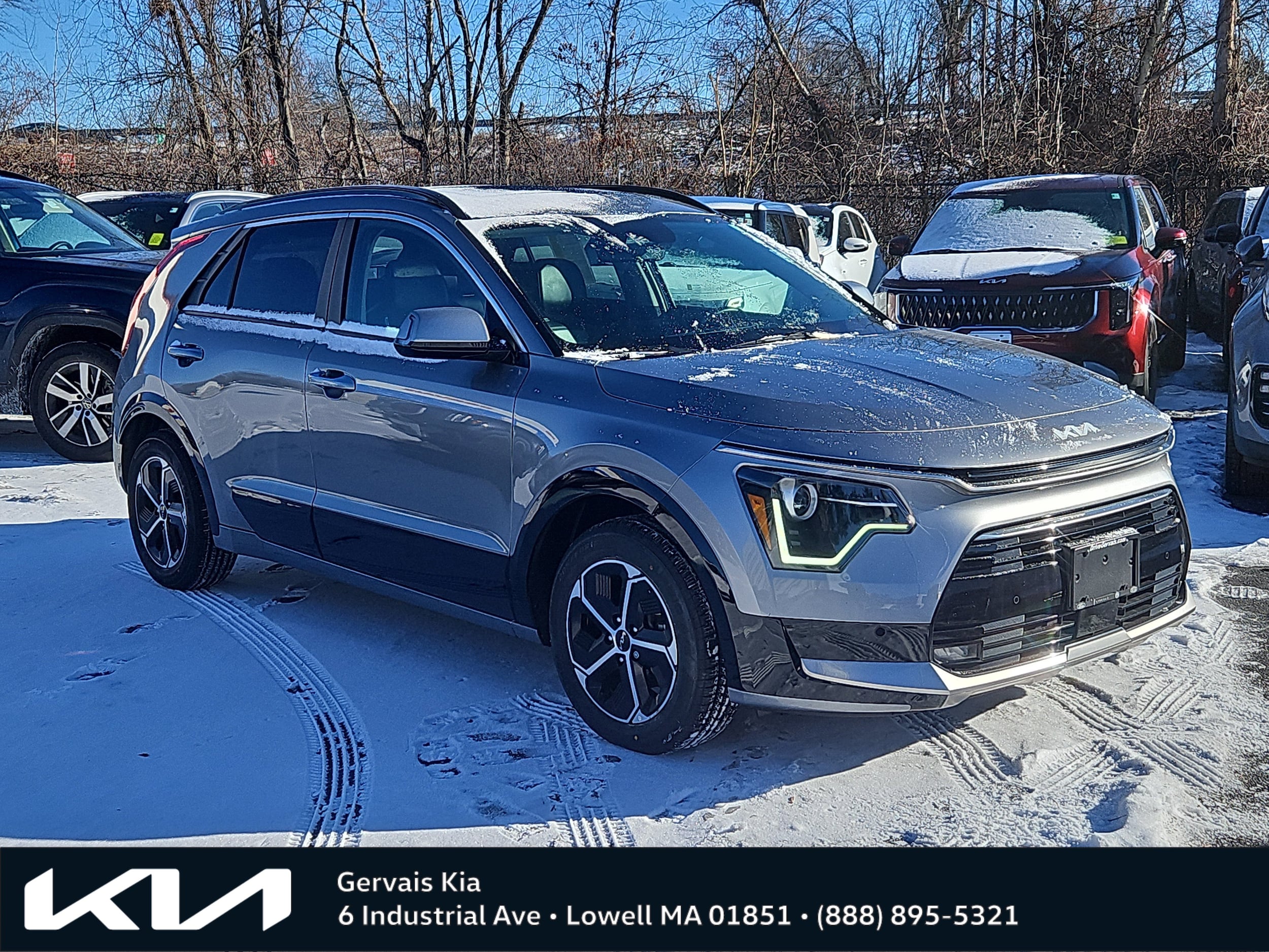 2023 Kia Niro SX's photo