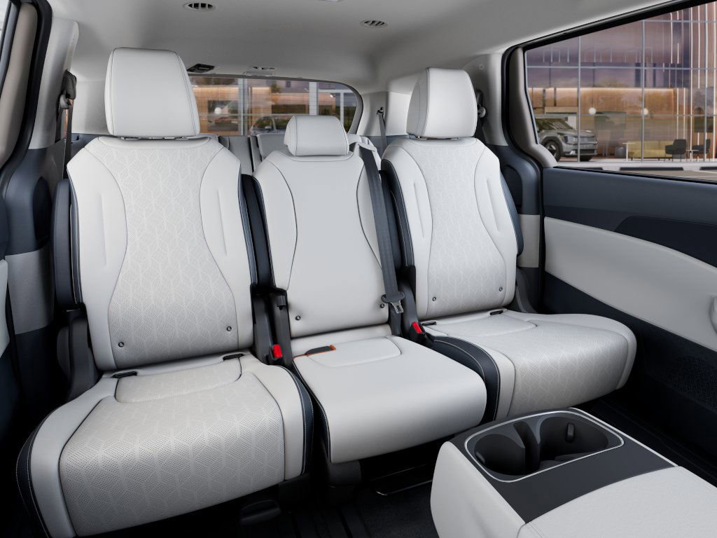 2026 Kia Carnival EX - Photo 16