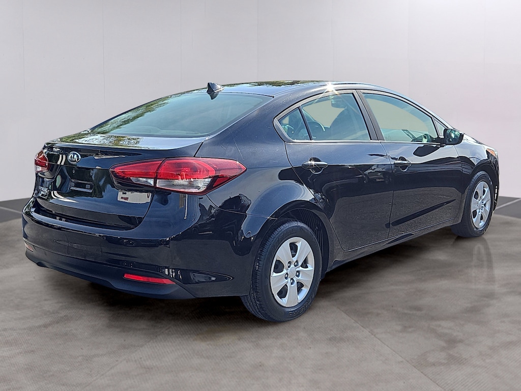 Used 2018 Kia Forte LX SEDAN