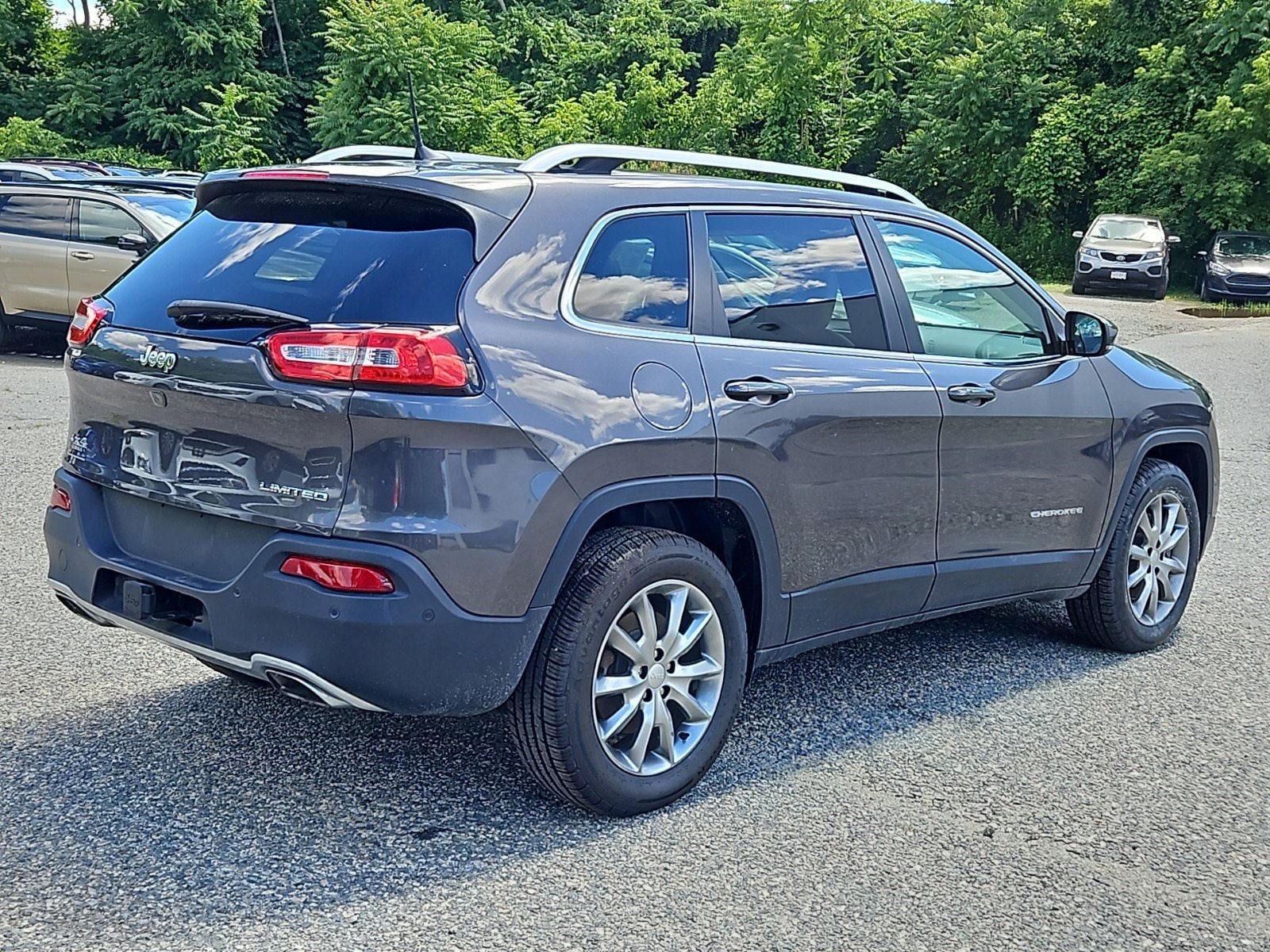 Used 2018 Jeep Cherokee Limited with VIN 1C4PJMDX7JD545584 for sale in Lowell, MA