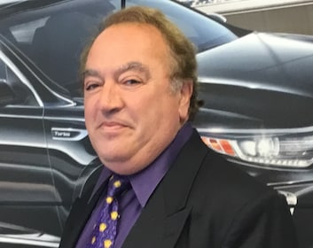 Staff member Humphrey Guluzian from 61dd0a12fe0f