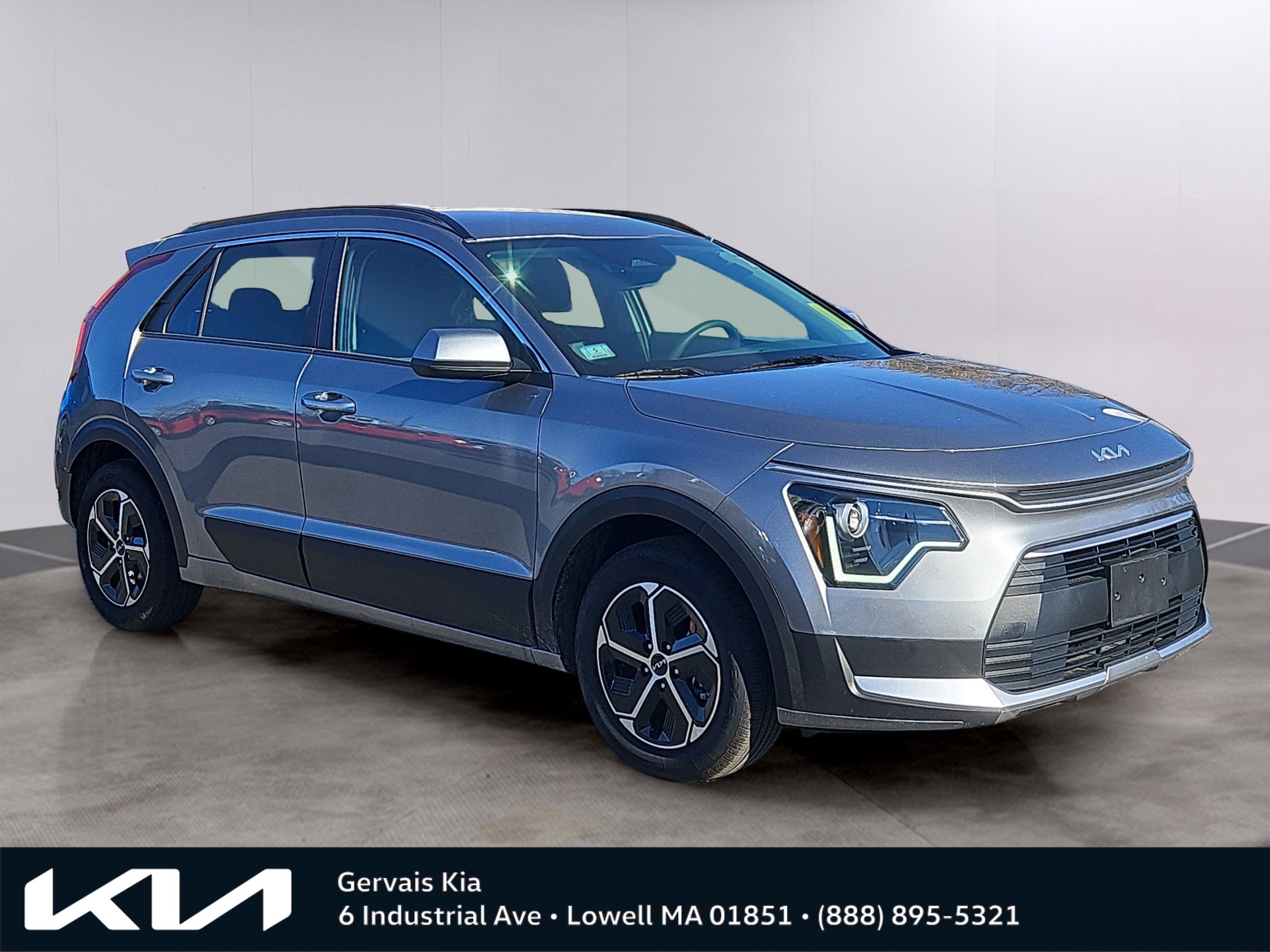 2025 Kia Niro LX's photo