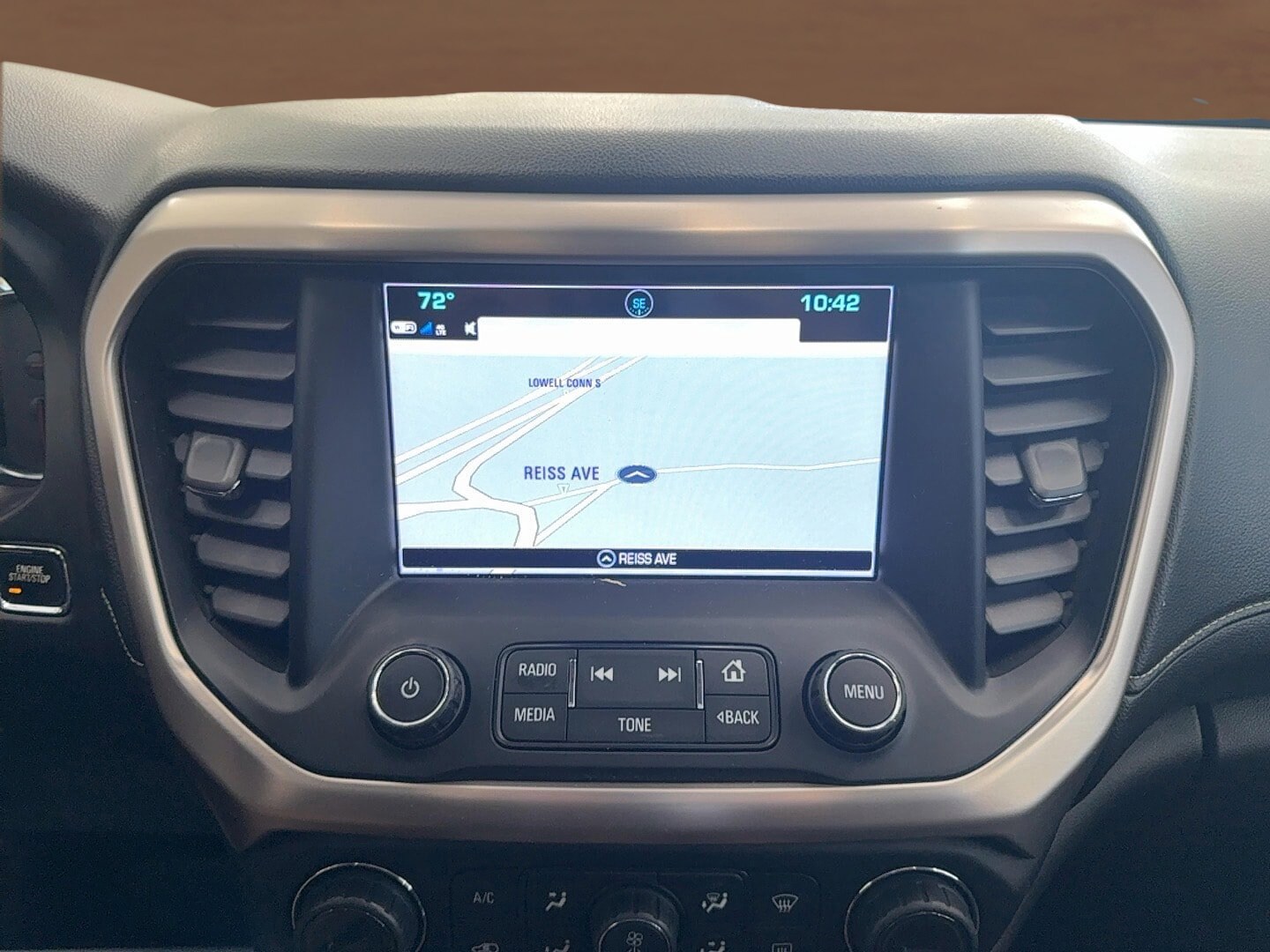 2018 GMC Acadia Denali - Photo 24
