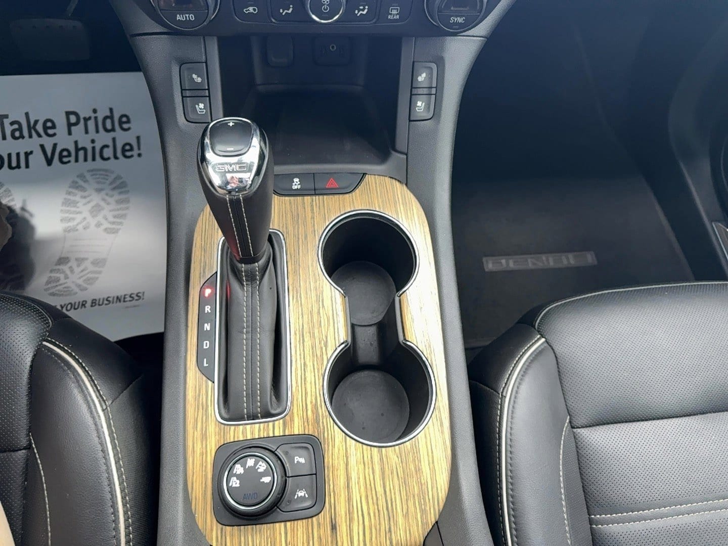 2018 GMC Acadia Denali - Photo 27