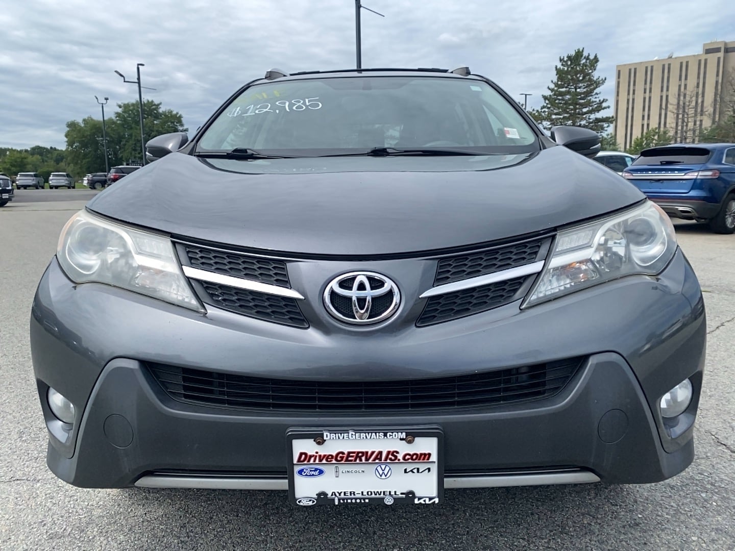 Used 2015 Toyota RAV4 XLE with VIN JTMRFREV9FD149054 for sale in Lowell, MA