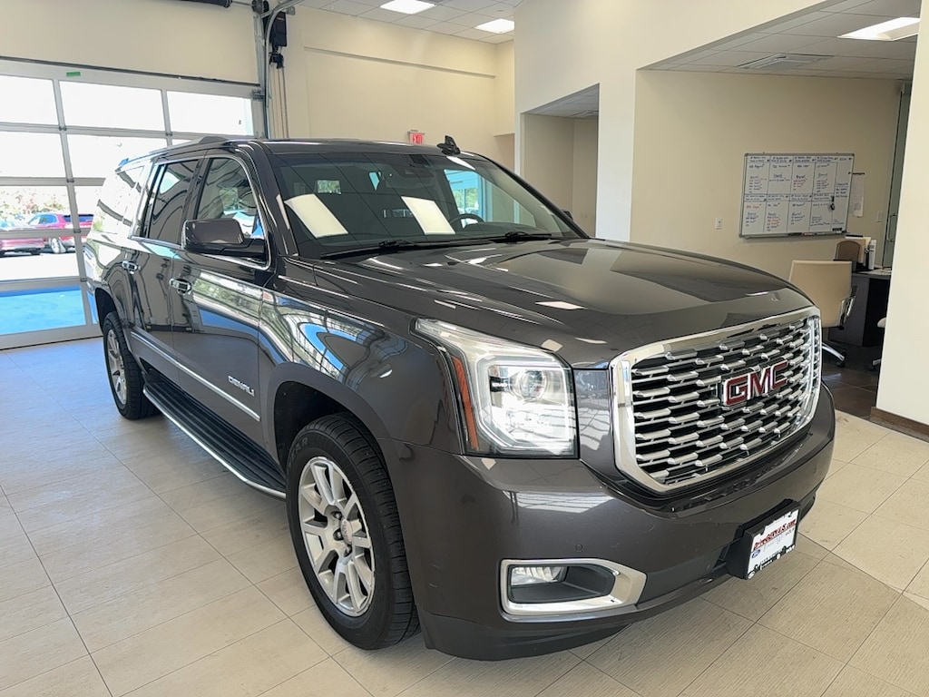 Used 2018 GMC Yukon Denali 4WD SUV