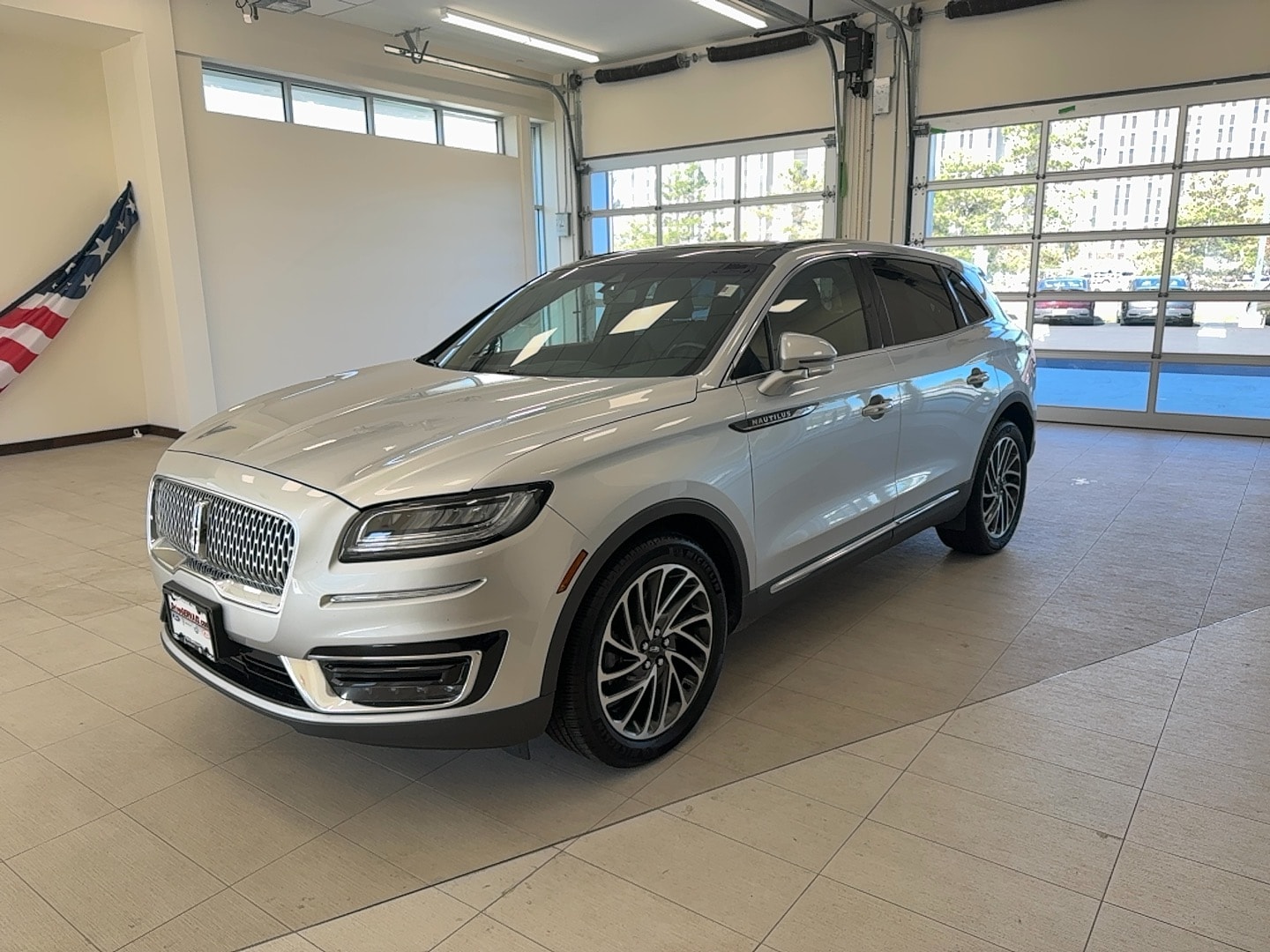 2019 Lincoln Nautilus Reserve's photo