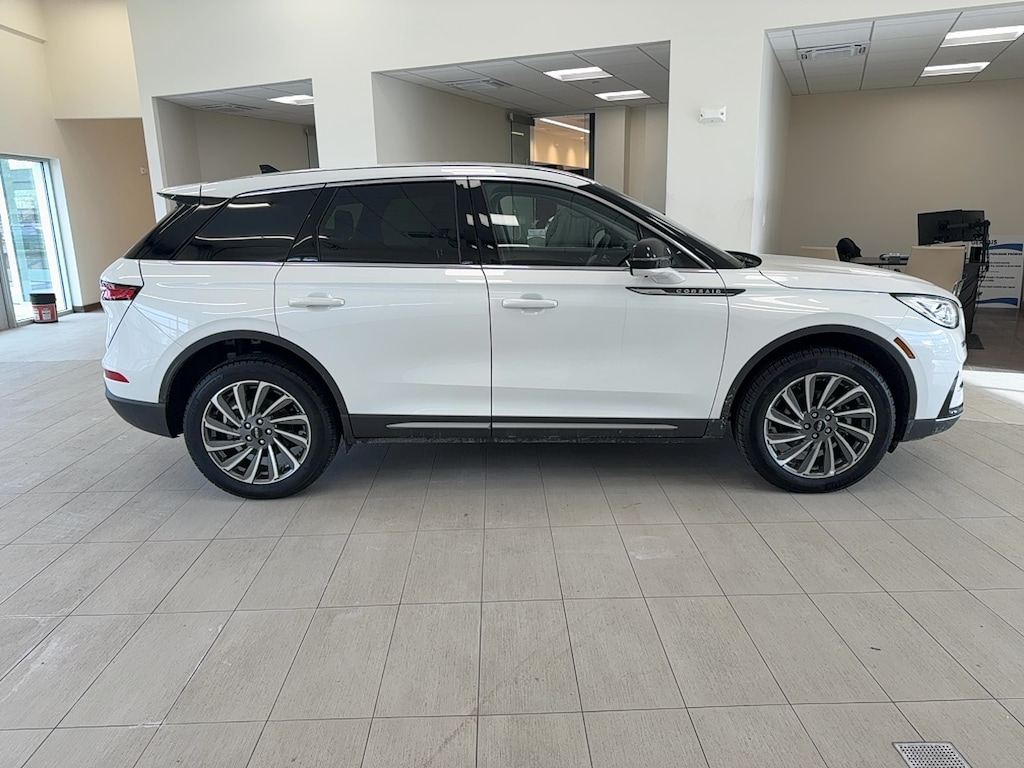 Used 2025 Lincoln Corsair SUV