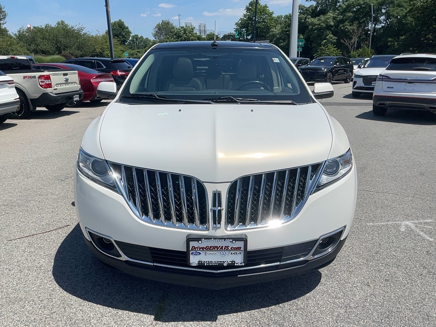 Used 2013 Lincoln MKX Base with VIN 2LMDJ8JK4DBL30581 for sale in Lowell, MA