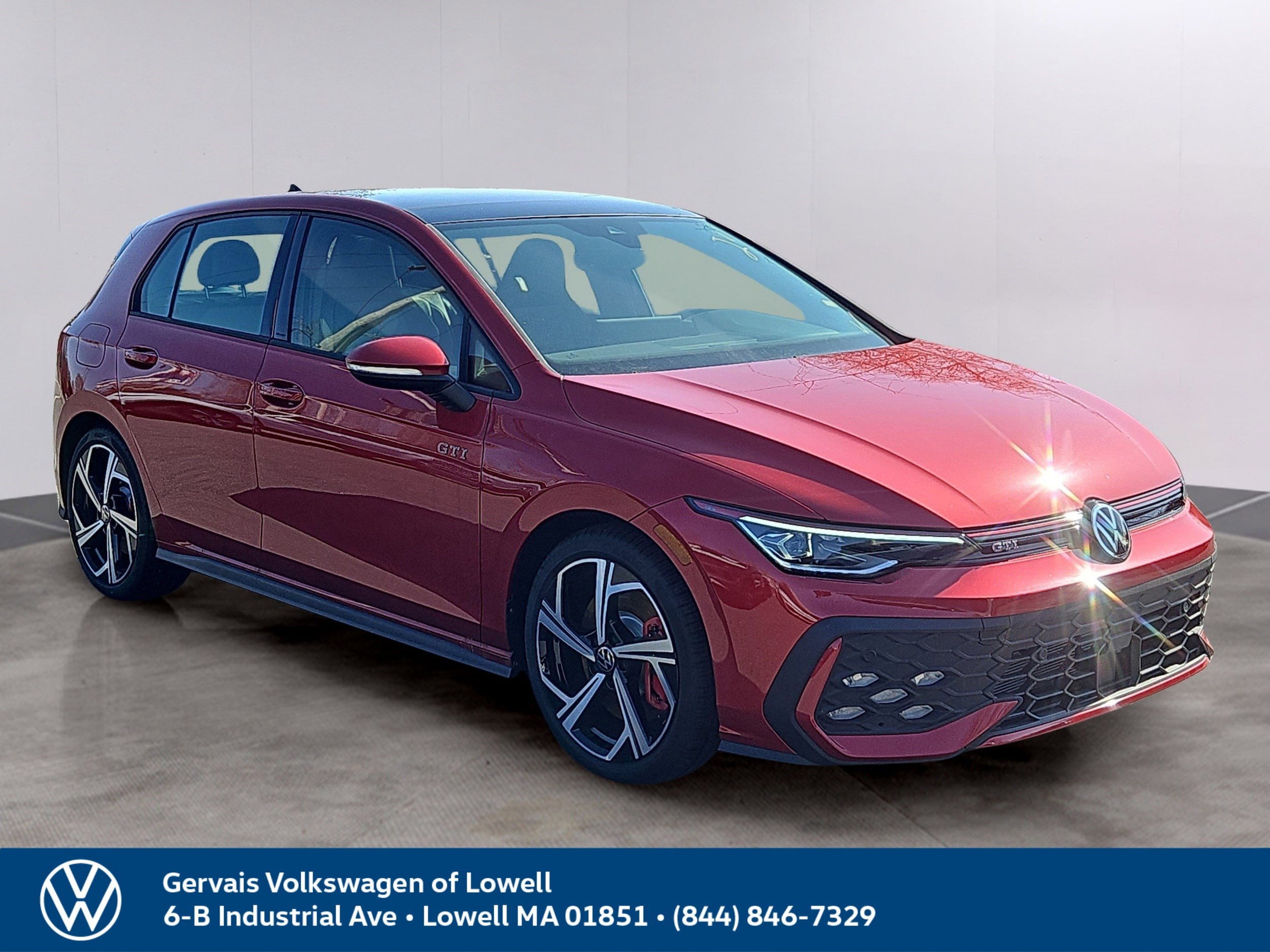 2025 Volkswagen Golf GTI 2.0T SE 4-door DSG's photo