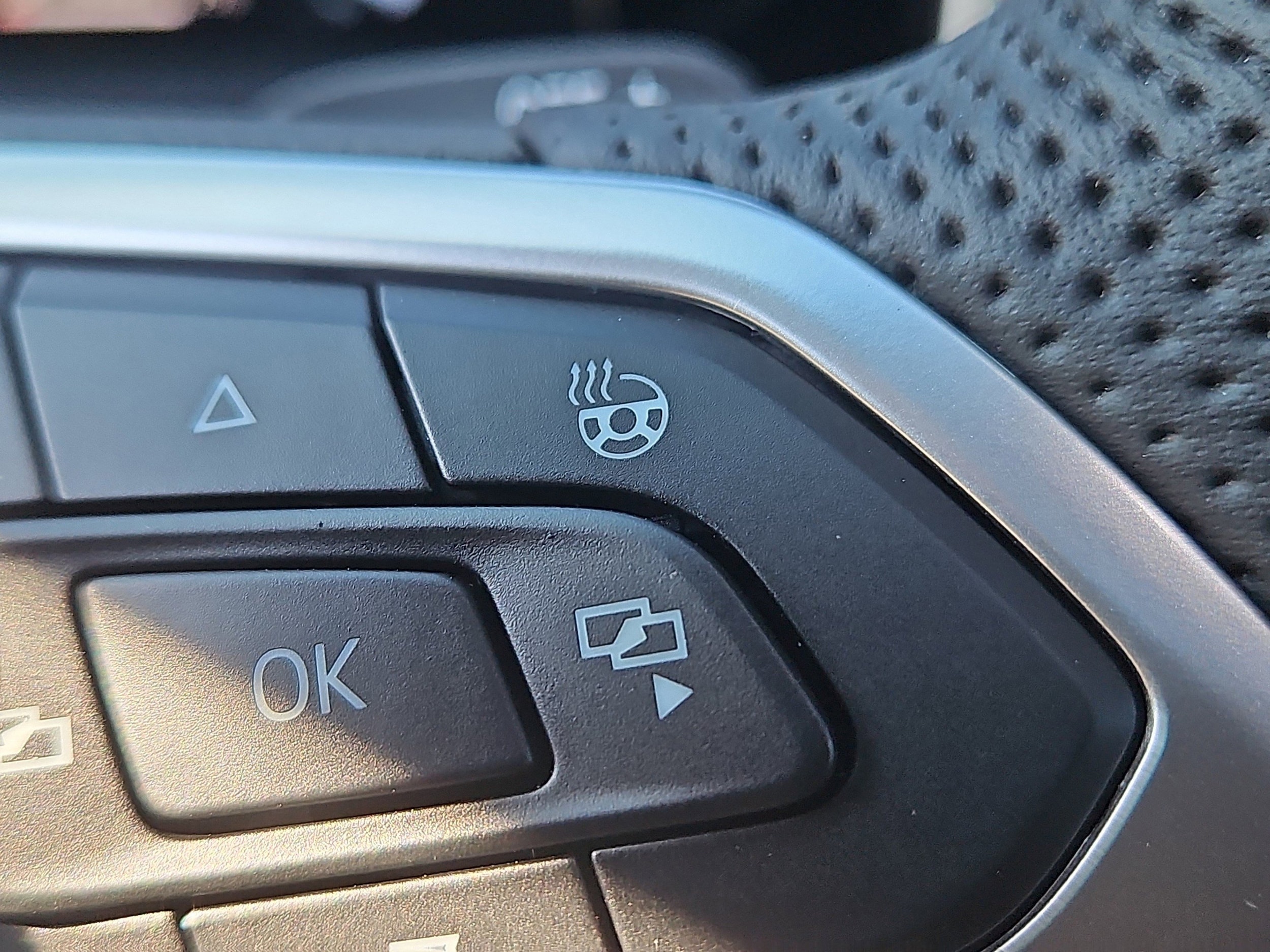 2025 Volkswagen Golf GTI SE - Photo 13