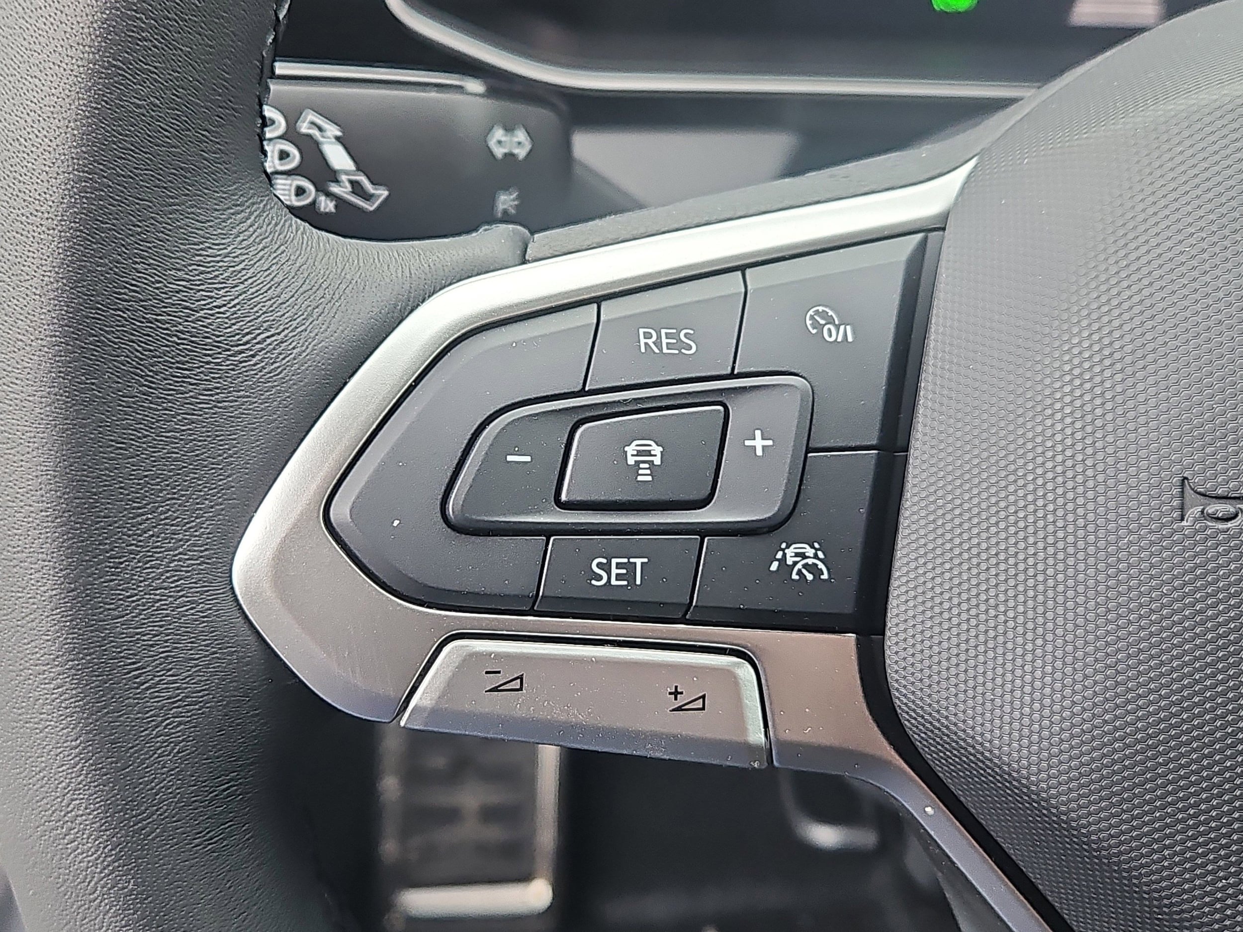 2026 Volkswagen Jetta Sport - Photo 12