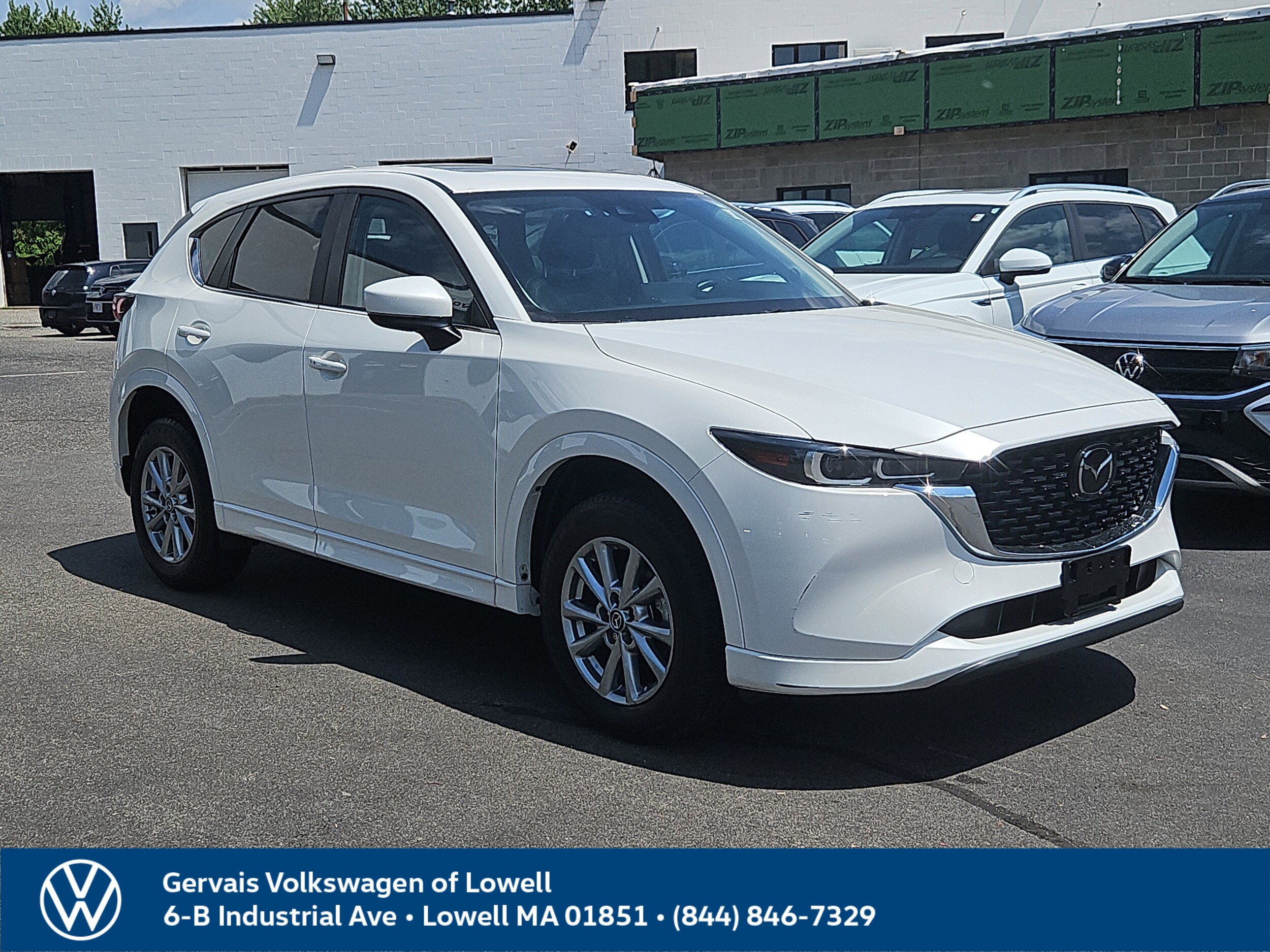 2024 Mazda CX-5 S Preferred package Auto AWD's photo