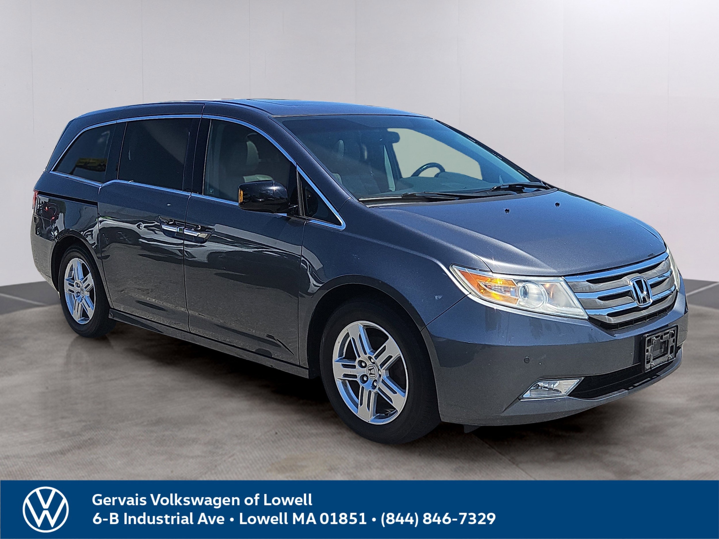 2012 Honda Odyssey Touring's photo