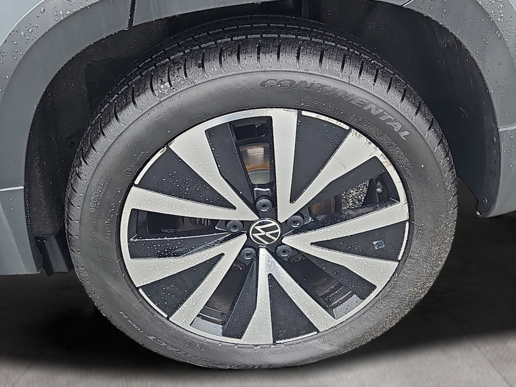 Used 2023 Volkswagen Taos 1.5T SE SUV