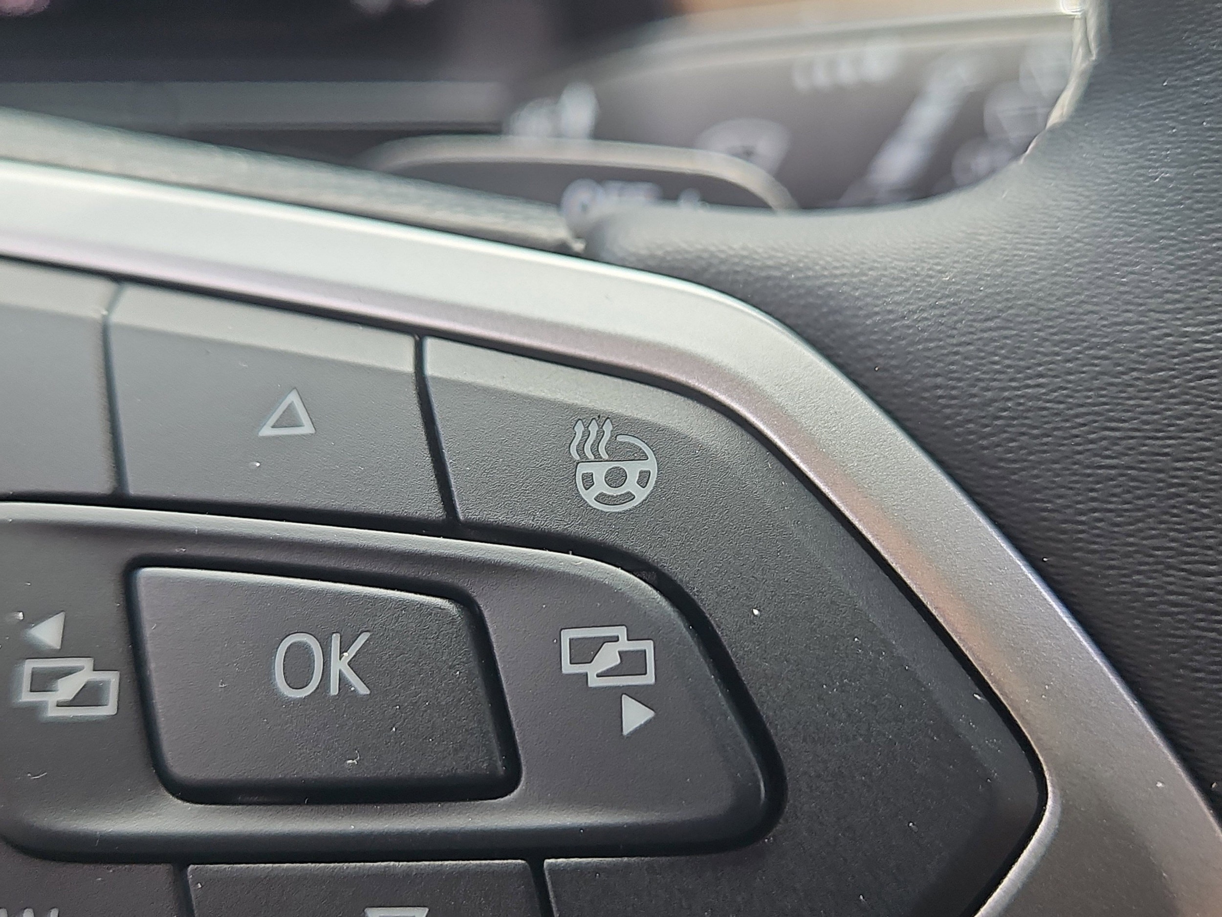 2026 Volkswagen Atlas SE w/Tech - Photo 11