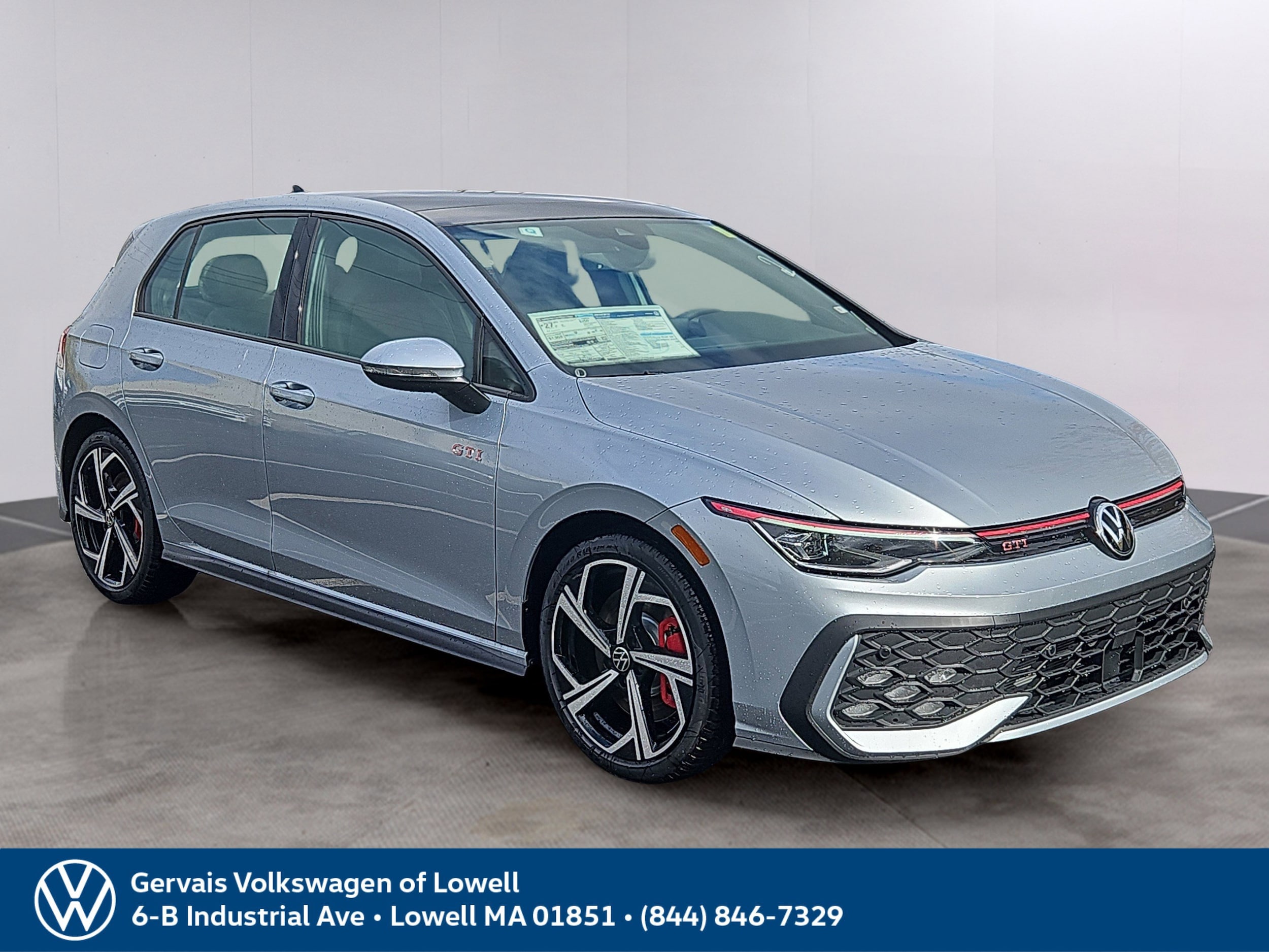 2025 Volkswagen Golf GTI SE's photo