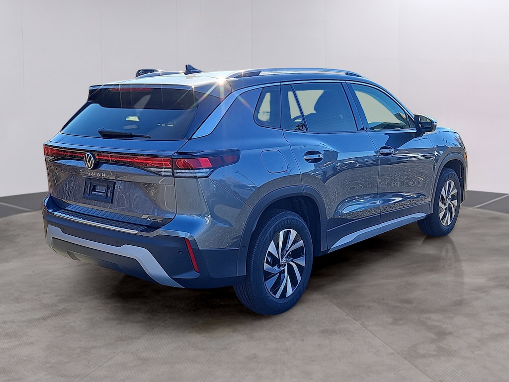 New 2025 Volkswagen Tiguan 2.0T S SUV