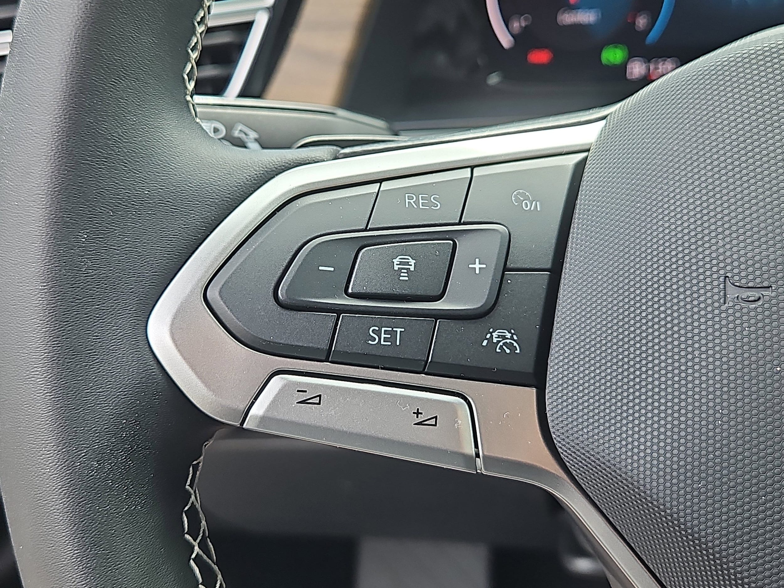 2026 Volkswagen Atlas SE w/Tech - Photo 15